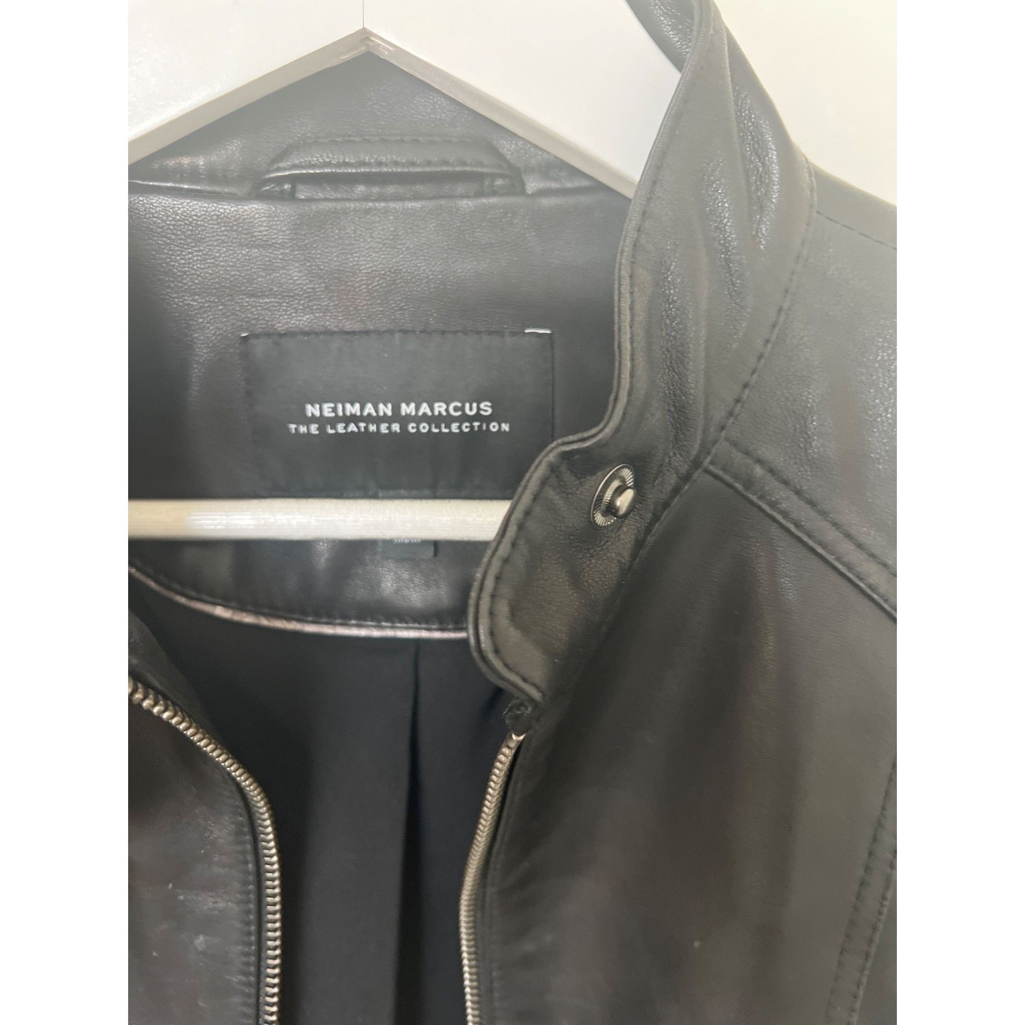 Neiman Marcus Neiman Marcus Black Leather Moto Jacket Size XS / US 0-2 / IT 36-38 - 14 Thumbnail