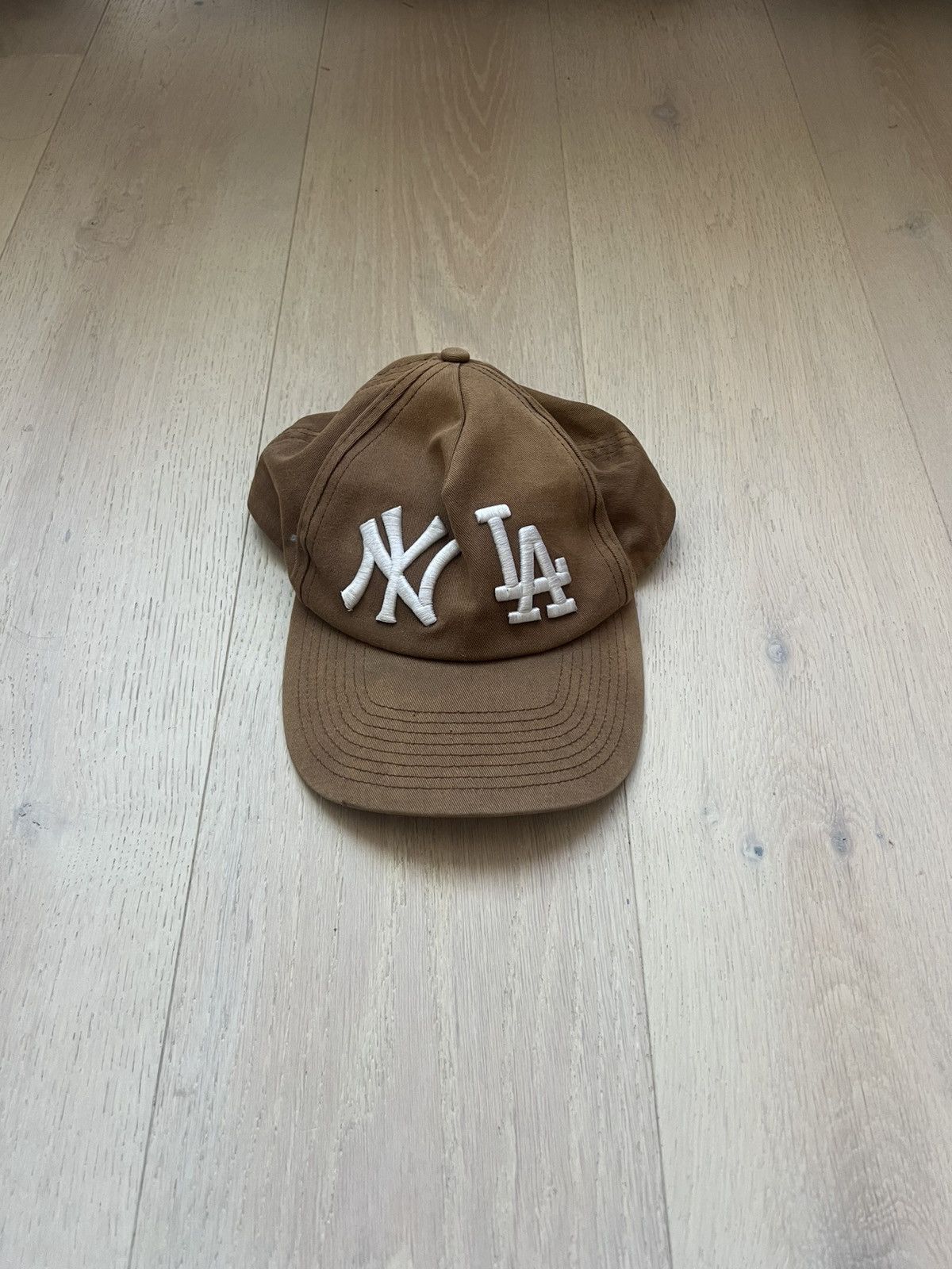 Holiday Brand Holiday NYLA hat baseball brown Size ONE SIZE - 1 Thumbnail
