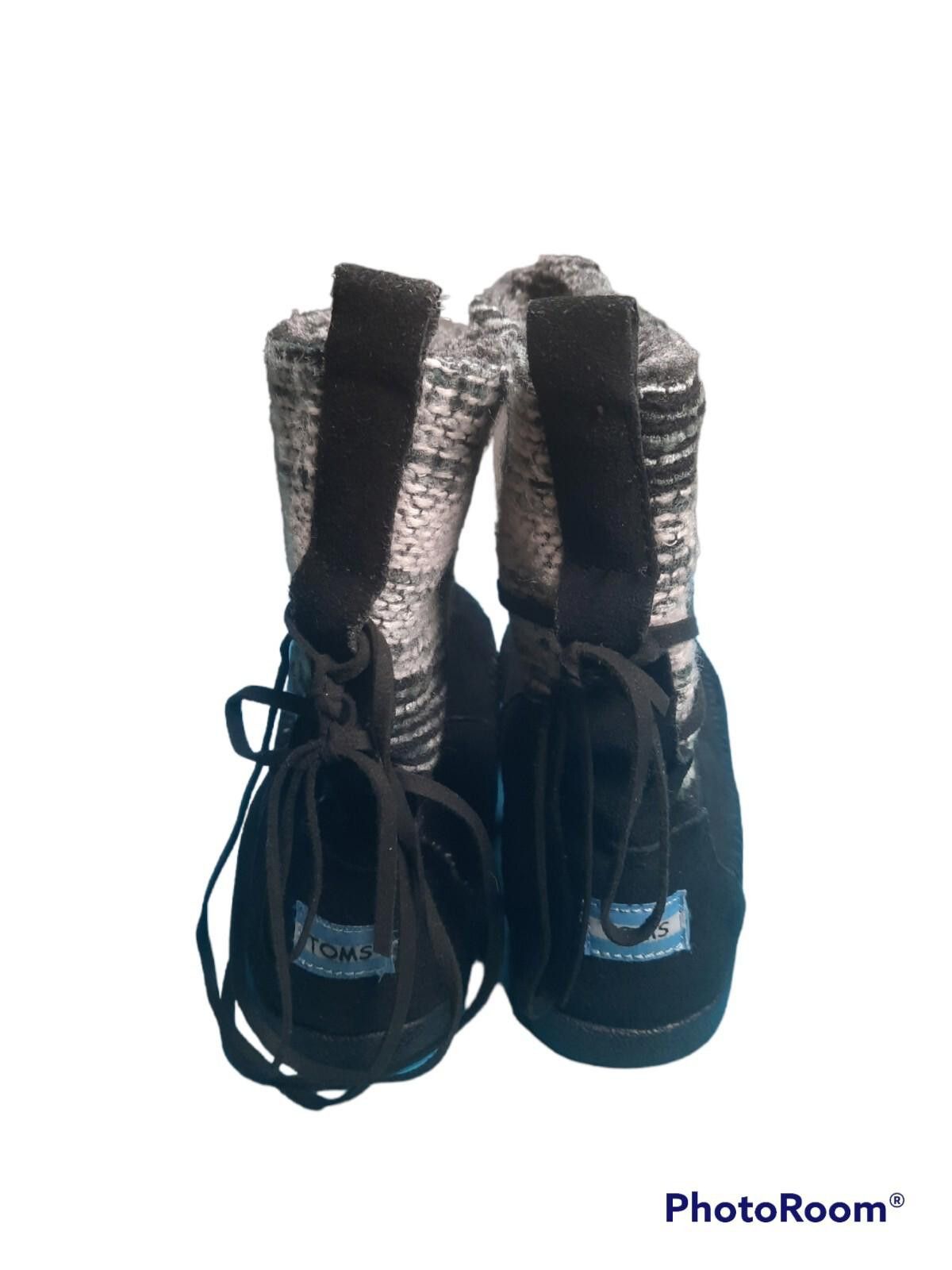 Grayers TOMS Nepal Boots Size 7 Black Grey Womens Leather Blend Size US 7 / IT 37 - 3 Thumbnail