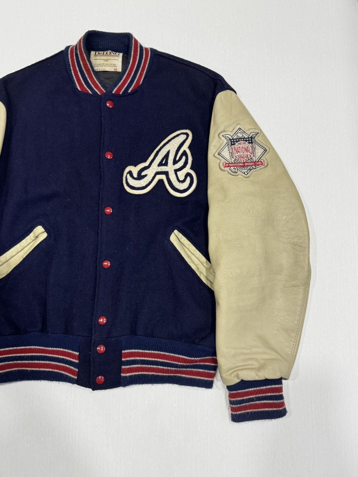 If Six Was Nine × Japanese Brand × Vintage Vintage Atlanta Braves De Long Leather Bomber Made in USA Size US S / EU 44-46 / 1 - 5 Thumbnail