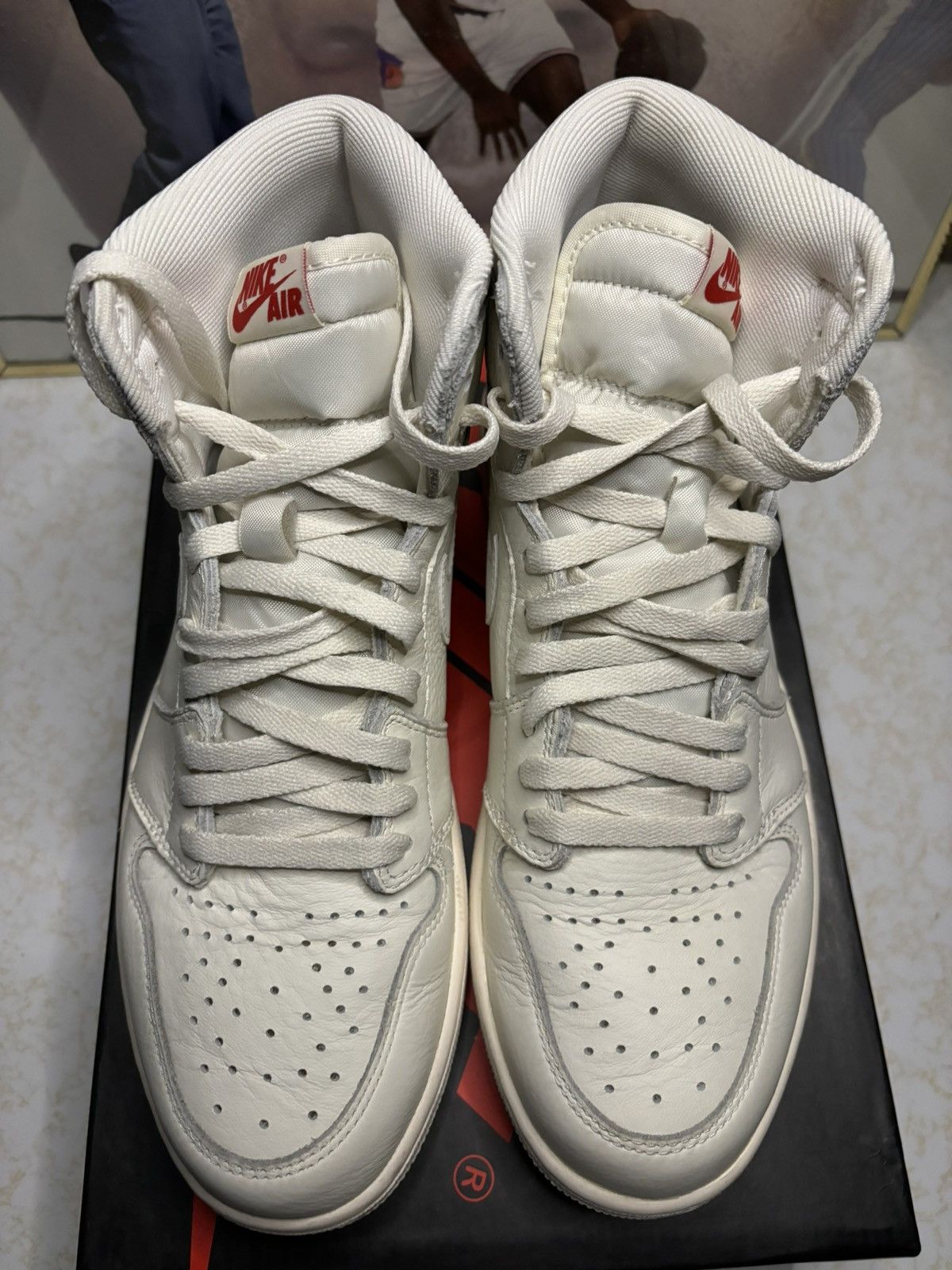 Jordan Brand Air Jordan 1 Retro High OG Sail 2017 Size US 10 / EU 43 - 2 Thumbnail
