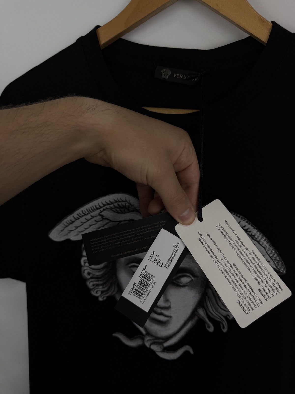 Versace ❗️NEW 🇮🇹 Versace Medusa Portrait T-Shirt Made in Italy Rare Size US L / EU 52-54 / 3 - 7 Thumbnail