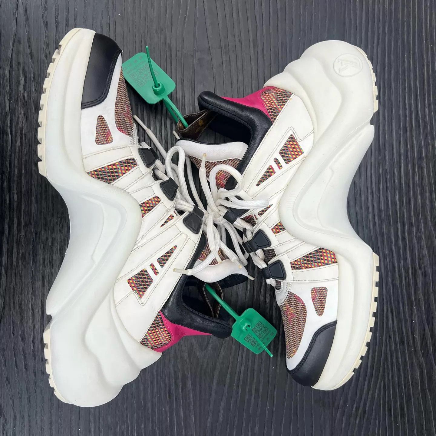 Louis Vuitton LV Archlight Pink 38.5 Like New Size US 8 / IT 38 - 2 Thumbnail