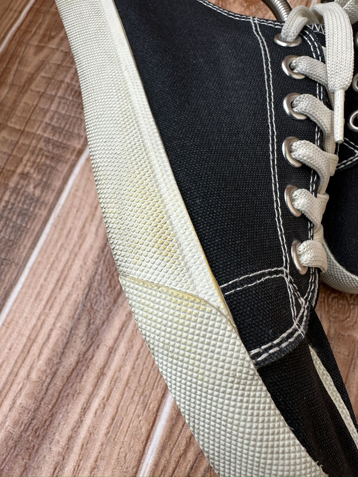 Maison Margiela Maison Margiela Canvas 'Tabi' Lowtops Size US 10 / EU 43 - 11 Thumbnail