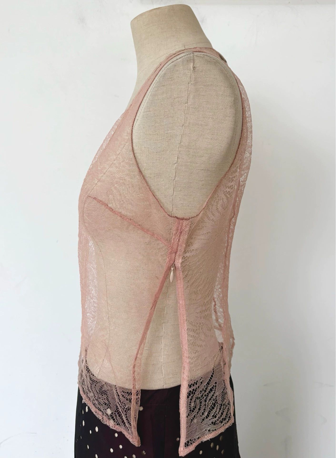 Versace Gianni Versace Women's Lace Sleeveless T-Shirt Size M / US 6-8 / IT 42-44 - 5 Thumbnail