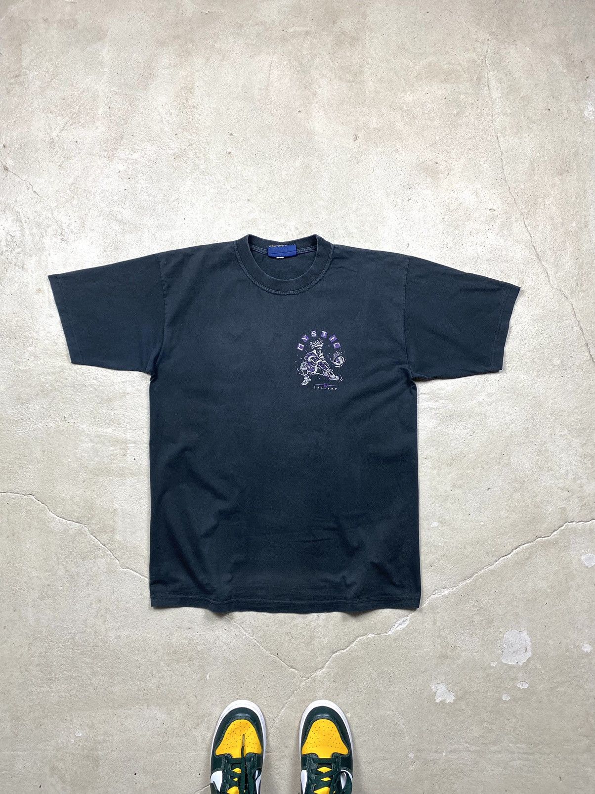 Japanese Brand Rare Vintage 1990’s Mystic Art T Shirt Japanese Size US L / EU 52-54 / 3 - 2 Thumbnail