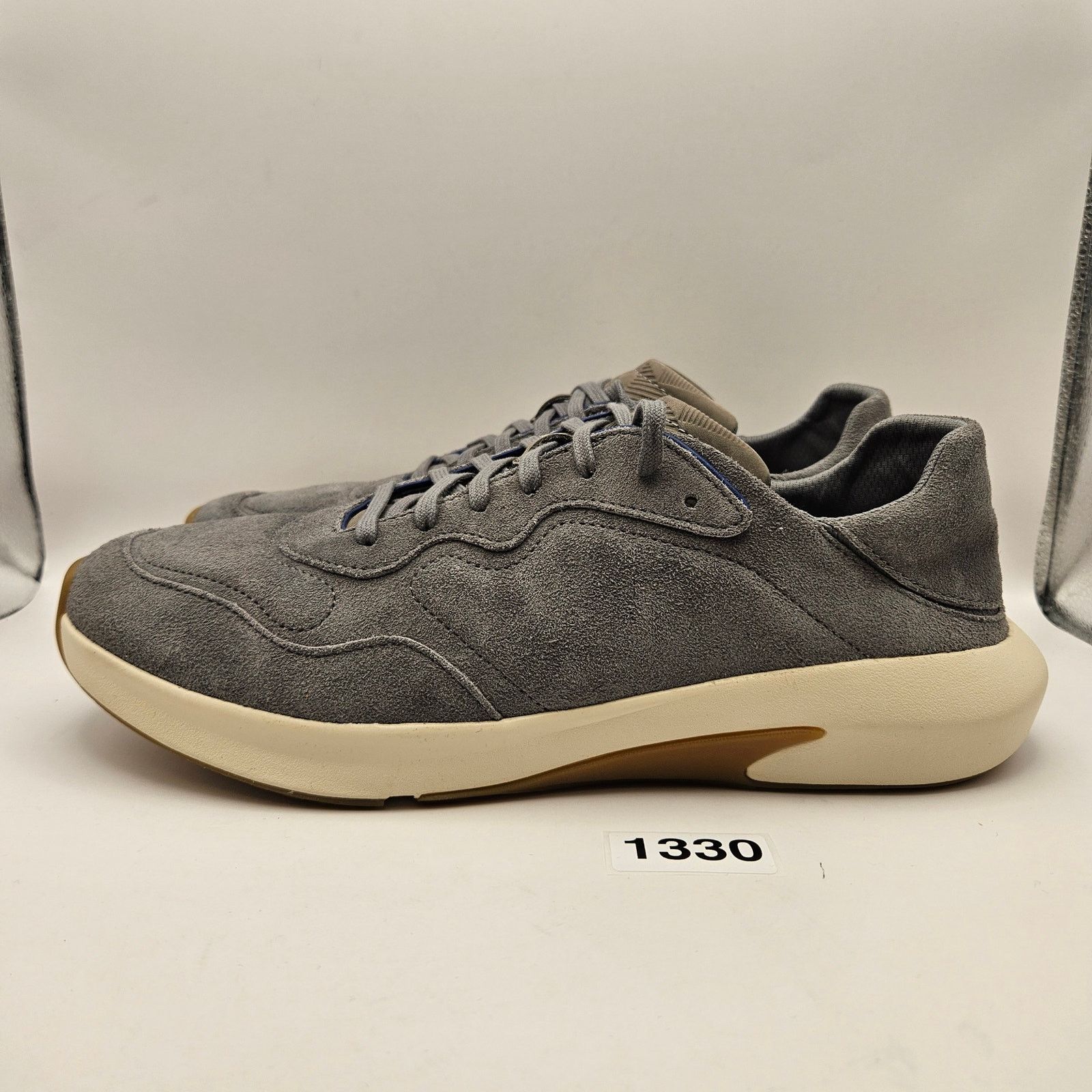Olukai OLUKAI MEN'S 9.5 KOHEO CHARCOAL GREY LOW TOP SNEAKER GUM Size US 9.5 / EU 42-43 - 2 Thumbnail