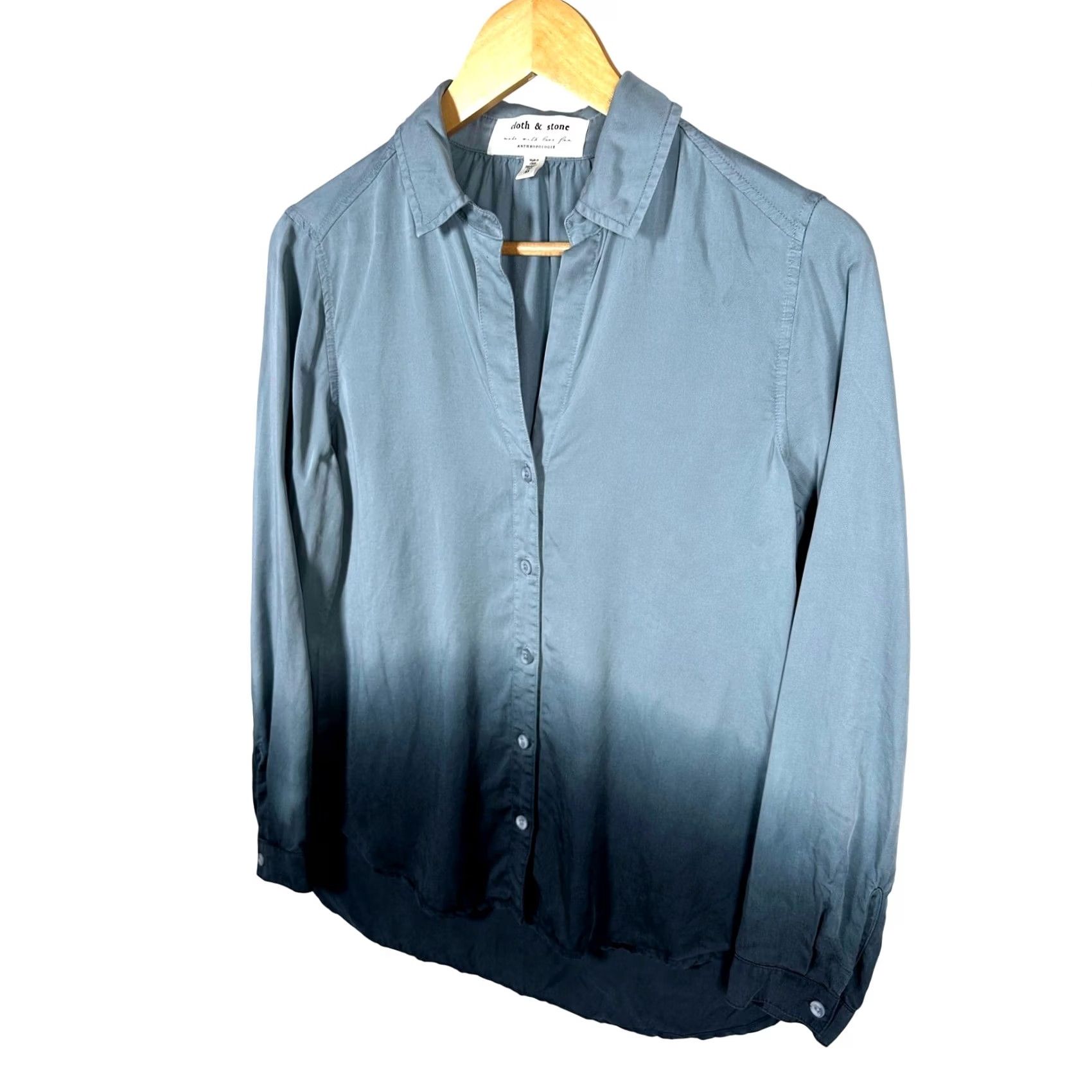 Anthropologie Cloth & Stone Ombre Button Down Shirt Blue Black XS Women Blouse V-Neck Long Sleeve Button Front Size XS / US 0-2 / IT 36-38 - 4 Thumbnail