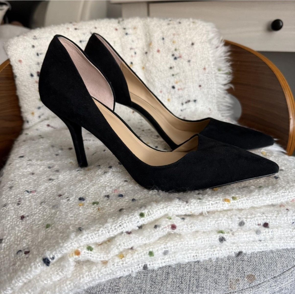Michael Kors Micheal Kors size 8 suede heels Size US 8 / IT 38 - 2 Thumbnail