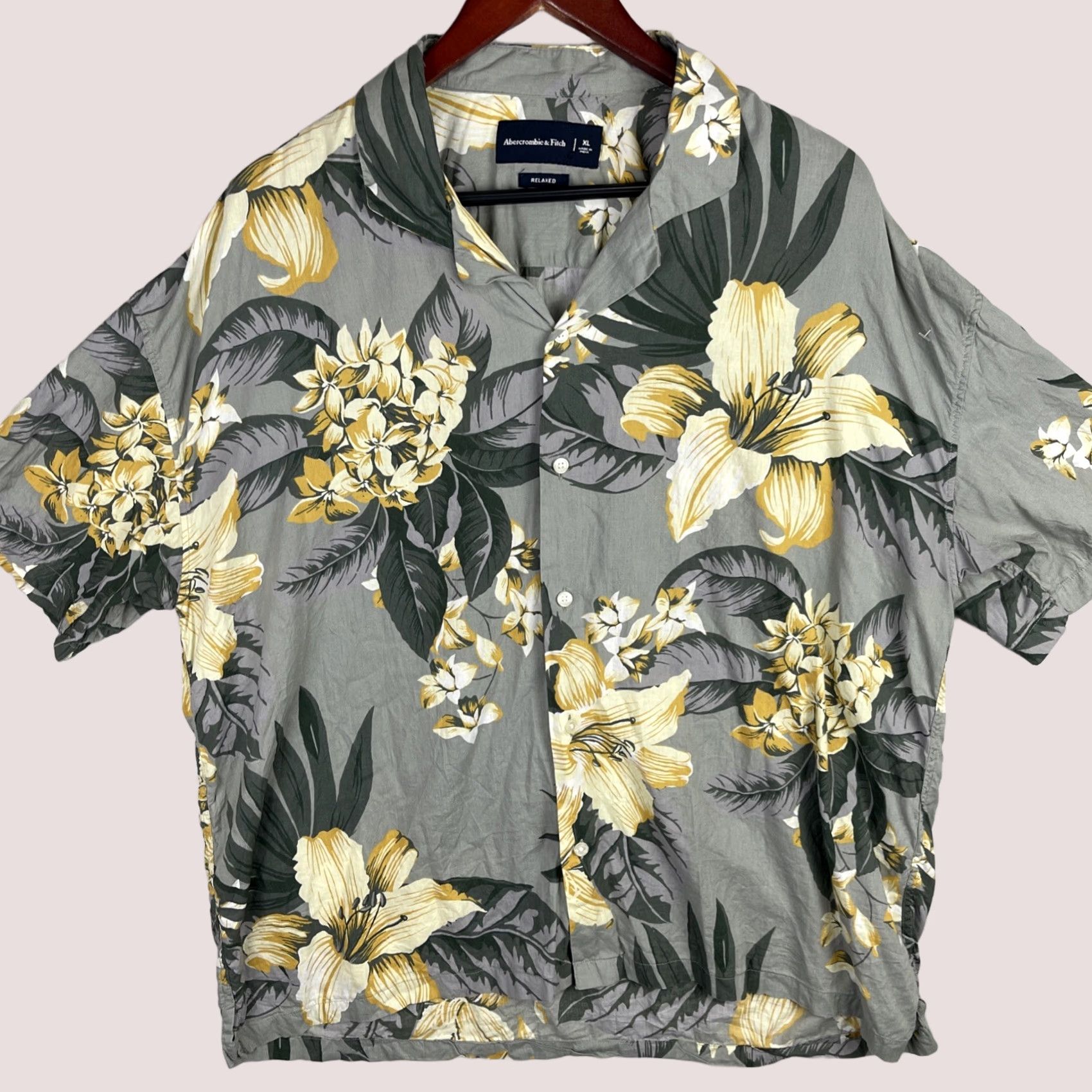 Abercrombie & Fitch Abercrombie & Fitch Shirt Mens XL Gray Button Up Floral Hawaiian Tropical Relaxed Fit Size US XL / EU 56 / 4 - 1 Thumbnail