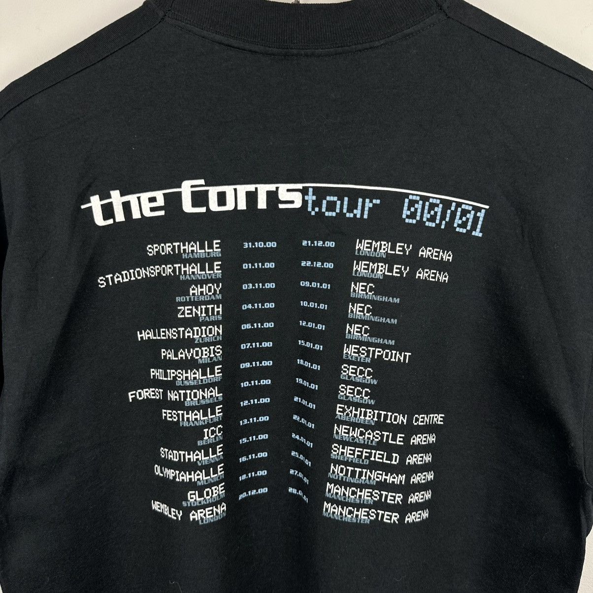 Fruit Of The Loom Vintage 2001 Tour Tee Size US M / EU 48-50 / 2 - 21 Thumbnail