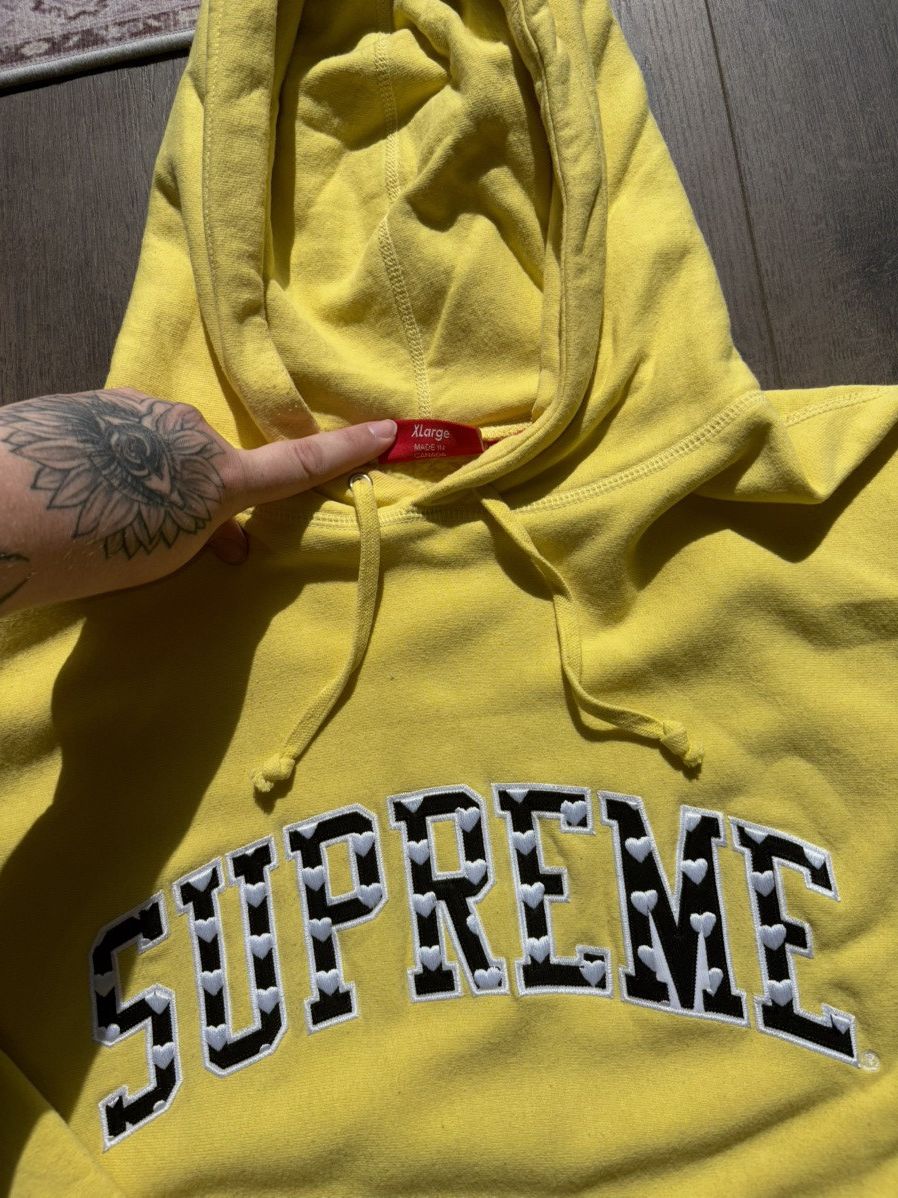 Supreme SS21 Supreme Heart Arc Hoodie Size US XL / EU 56 / 4 - 4 Thumbnail