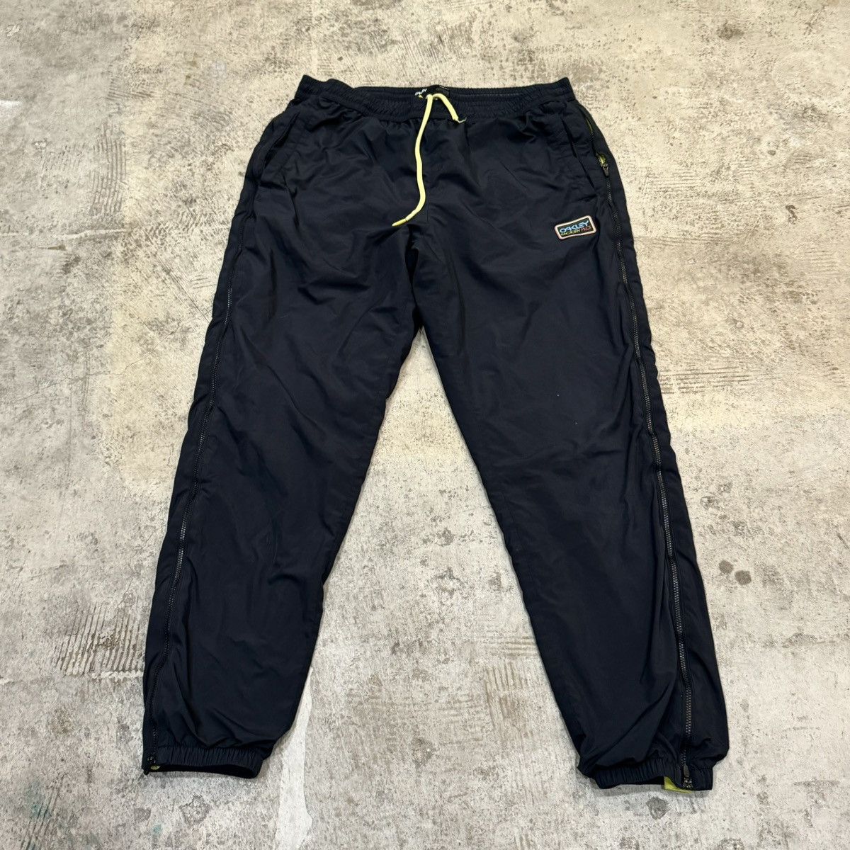 image of Y2K Vintage Oakley Factory Pilot Windbreaker Pants! in Black, Men's (Size 34)