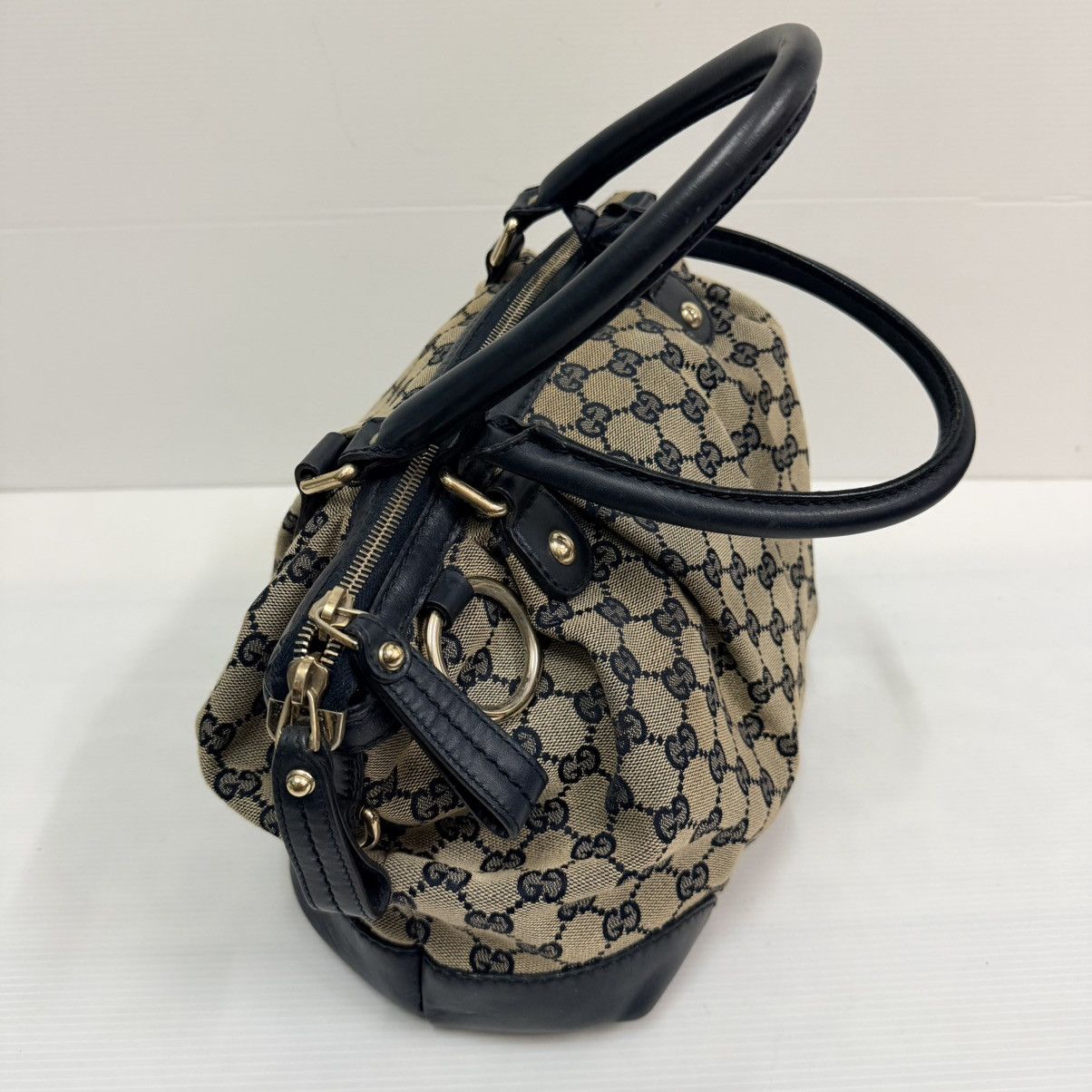 Gucci Gucci Monogram Shoulder Bag Size ONE SIZE - 4 Thumbnail