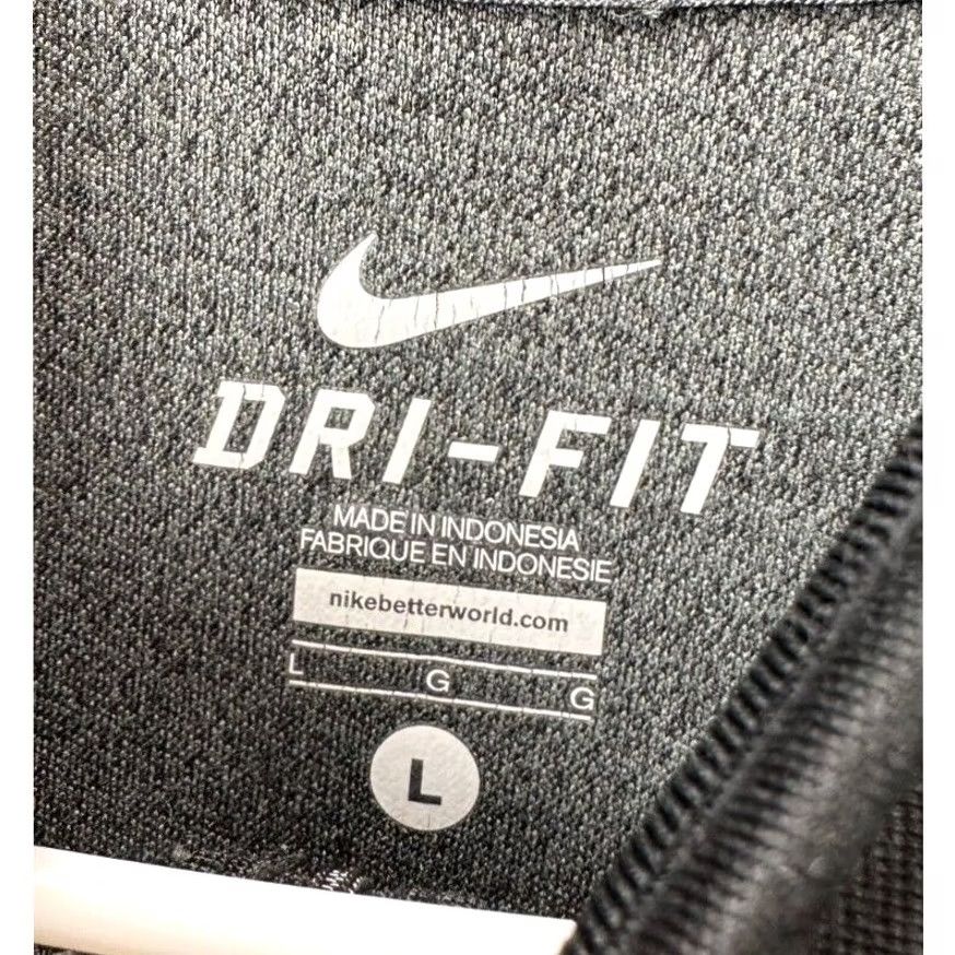 Nike Nike Dri-Fit Grey Colorblock Quarter Zip Pullover Shirt Adult Large Men Size US L / EU 52-54 / 3 - 4 Thumbnail