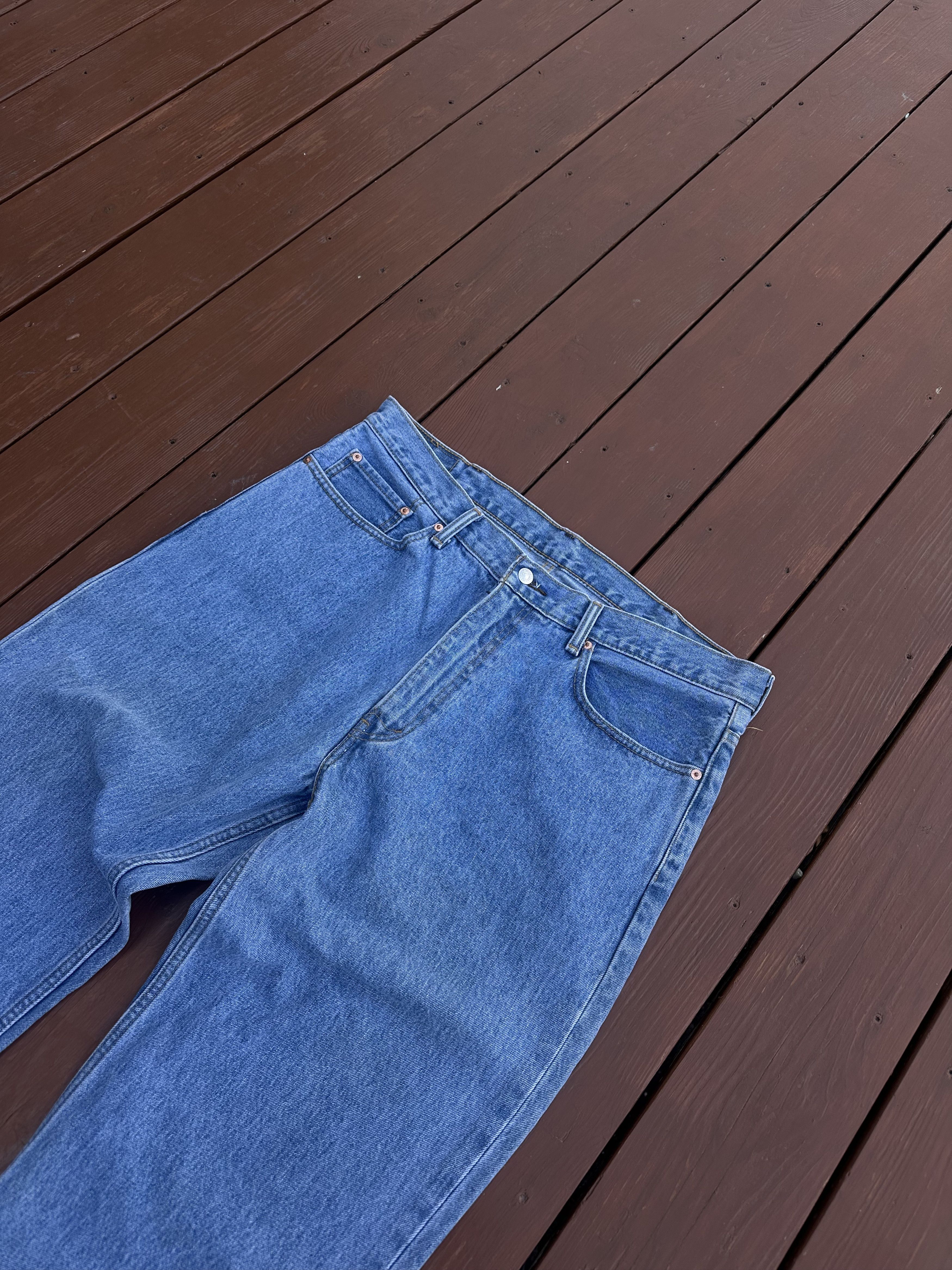 Levi's × Vintage Men’s Vintage Blue Jeans Levi’s 550 Size:38/32 Size US 38 / EU 54 - 2 Thumbnail