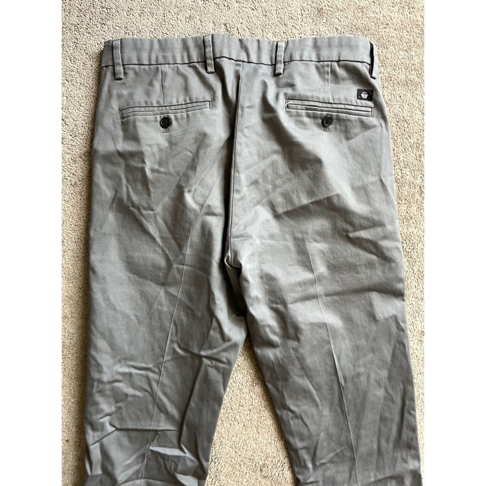 Dockers DOCKERS Gray Classic Fit Pants Chino Men's Size 33 Regular 32 Inseam Flat Front Casual Business Formal 80s 90s Retro Size US 33 - 2 Thumbnail