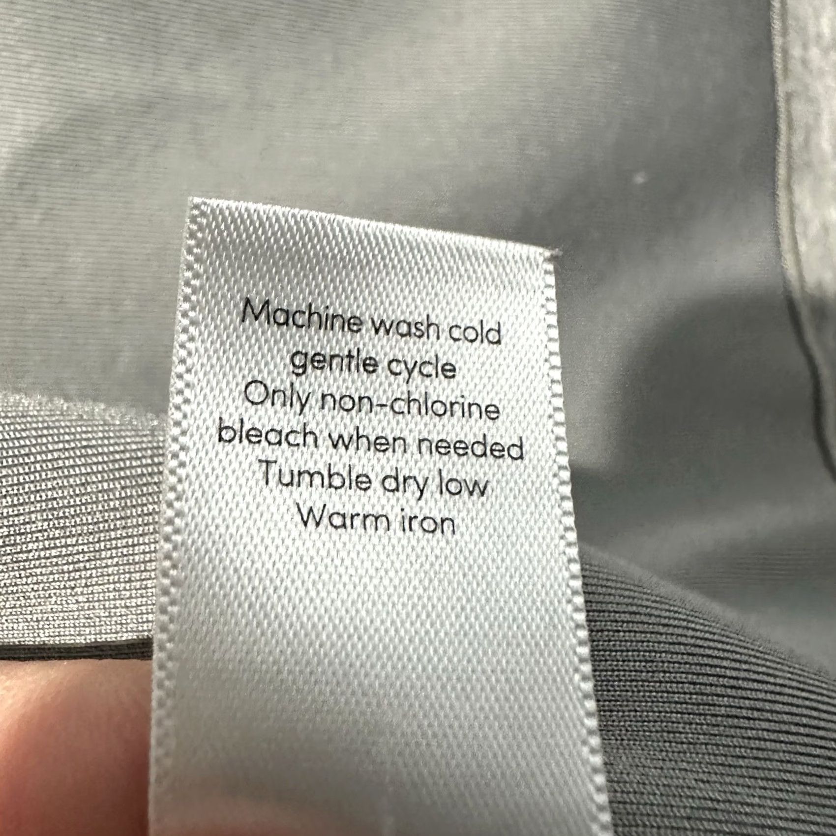 Athleta Athleta Modern Life Hoodie Jacket Womens Small Gray Full Zip Stretch 201222 EUC Size S / US 4 / IT 40 - 6 Thumbnail