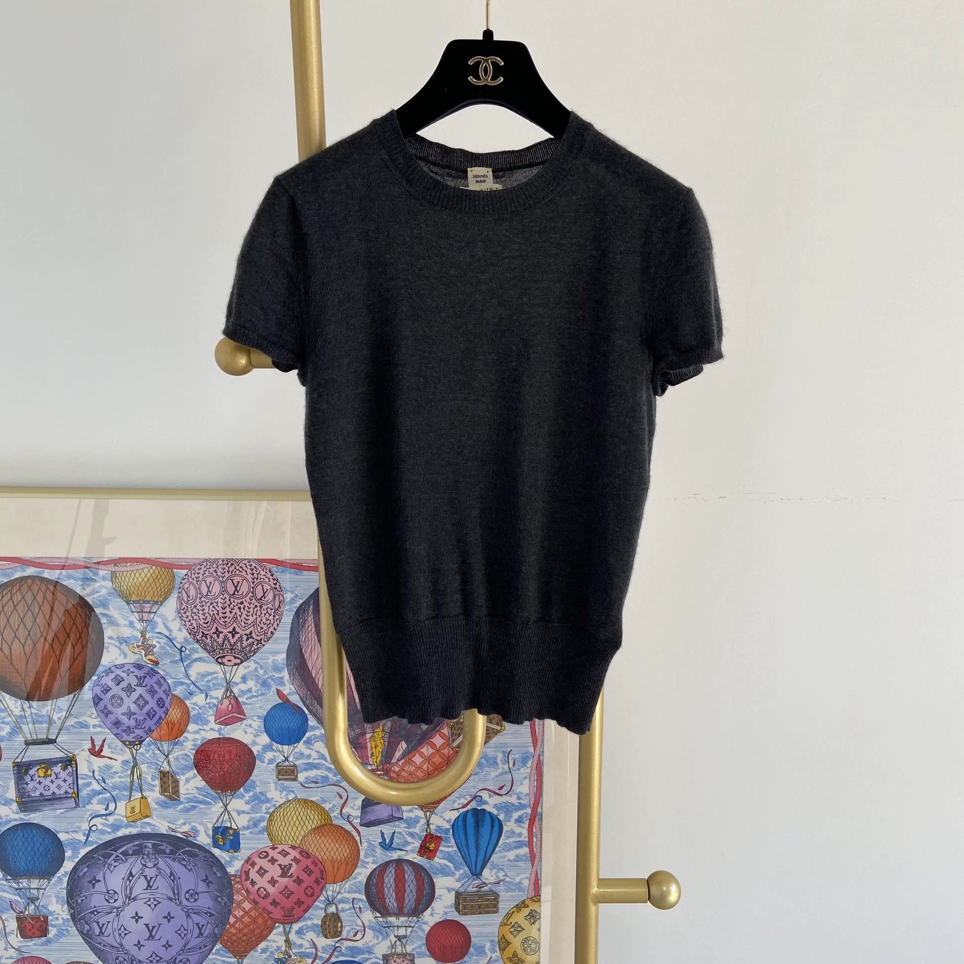 Hermes Hermes Dark Gray Knit Top Size 36 Pre-Owned Size XS / US 0-2 / IT 36-38 - 1 Thumbnail