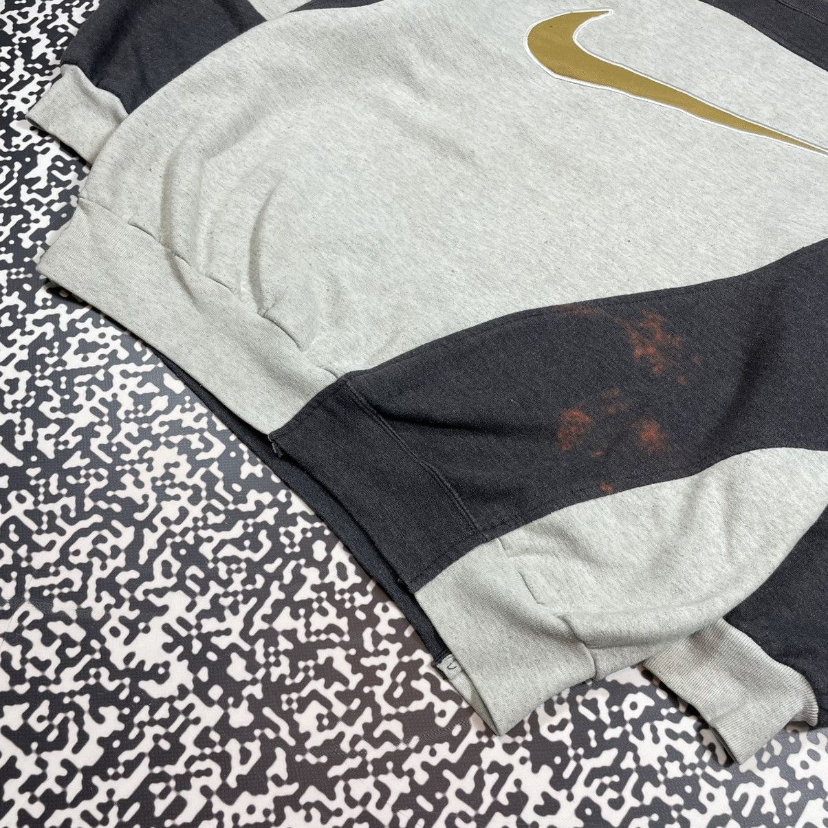 Nike Vintage 90s Nike Team Retro Rebone Distreessed Sweatshirt Size US L / EU 52-54 / 3 - 5 Thumbnail