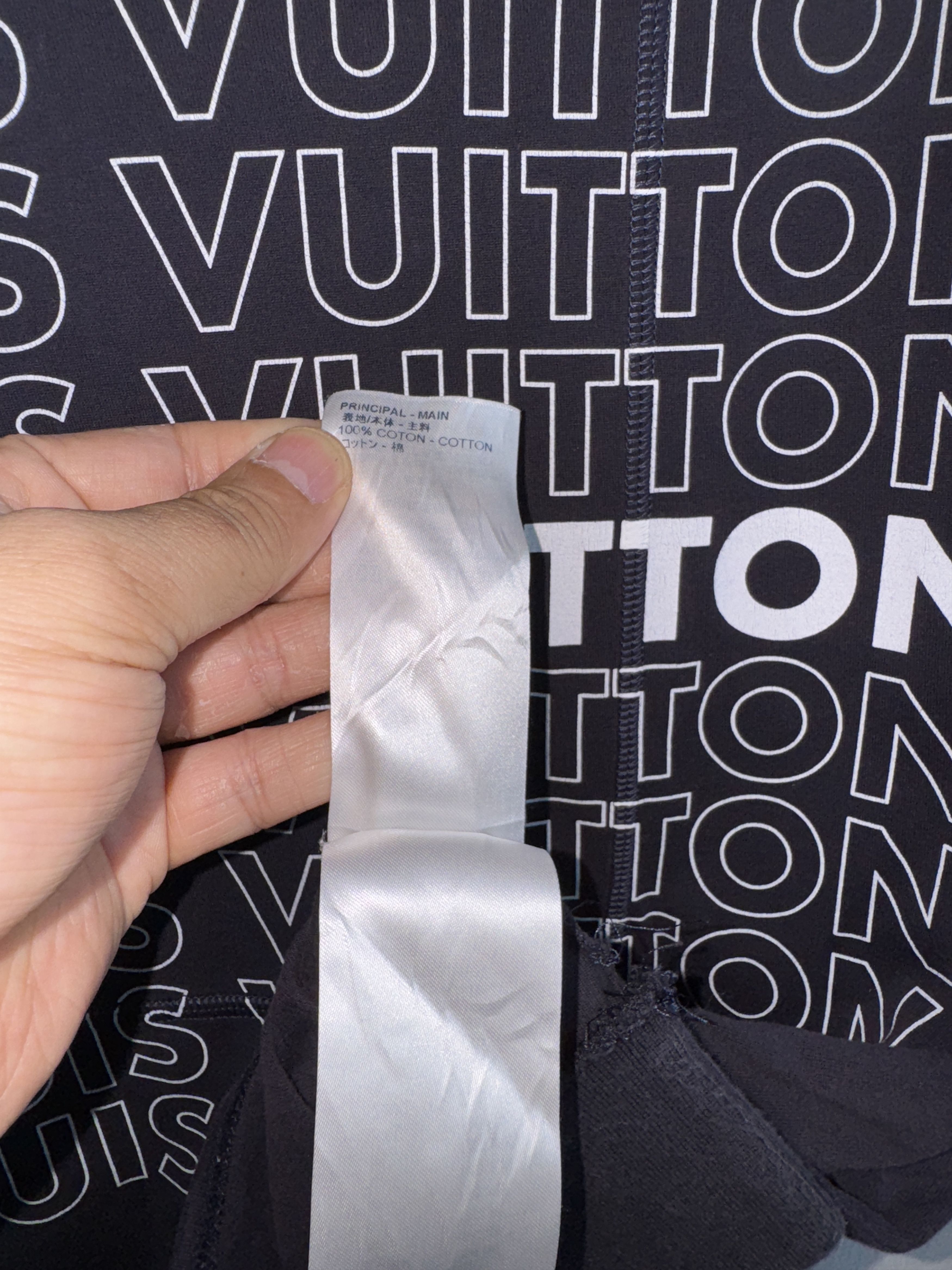 Louis Vuitton LV Louis Vuitton Merci Have A Vuitton Day T-Shirt Size US XL / EU 56 / 4 - 5 Thumbnail