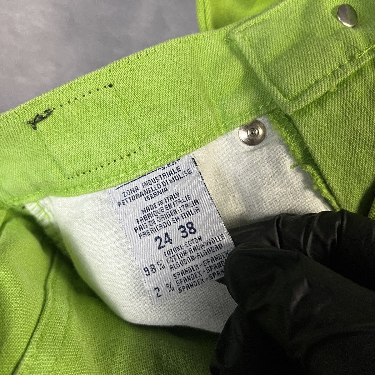 Versace RARE VERSACE Jeans Couture Neon Green Size 26" / US 2 / IT 38 - 6 Thumbnail