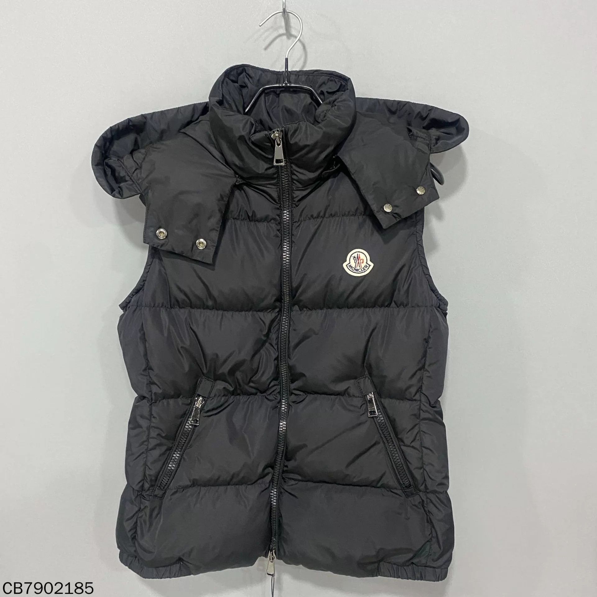 Moncler Moncler down vest 95 New size 1 Size S / US 4 / IT 40 - 1 Thumbnail