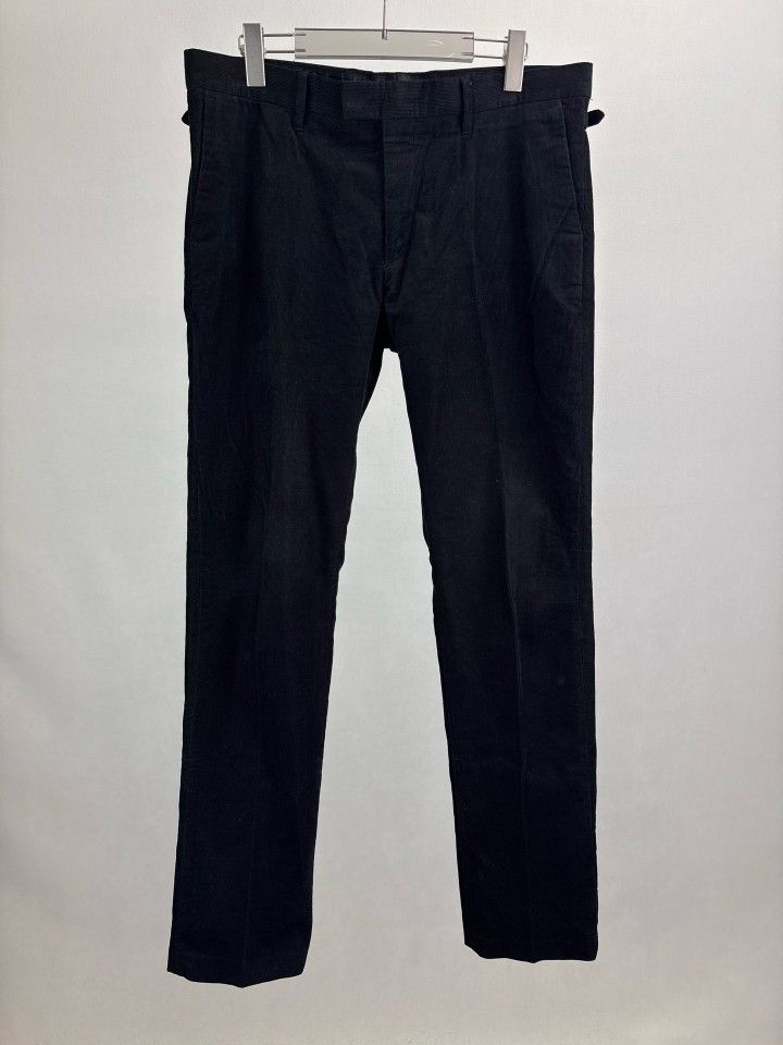 Louis Vuitton Louis Vuitton Metal Logo Corduroy Pants Size 36 Size US 36 / EU 52 - 1 Thumbnail