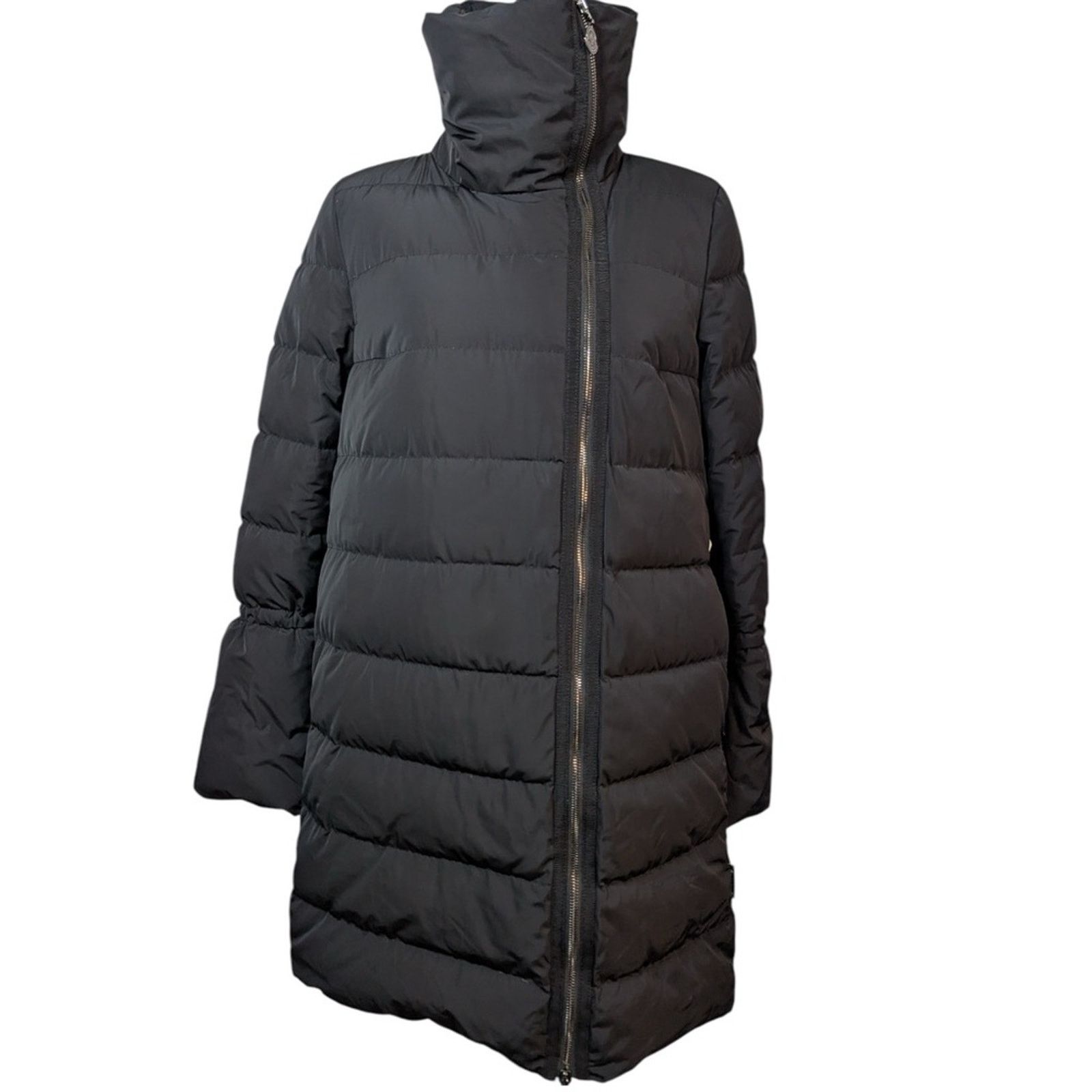 Moncler Lobelia Quilted Down Puffer Coat size 1 Black Bell Sleeves Size S / US 4 / IT 40 - 12 Thumbnail