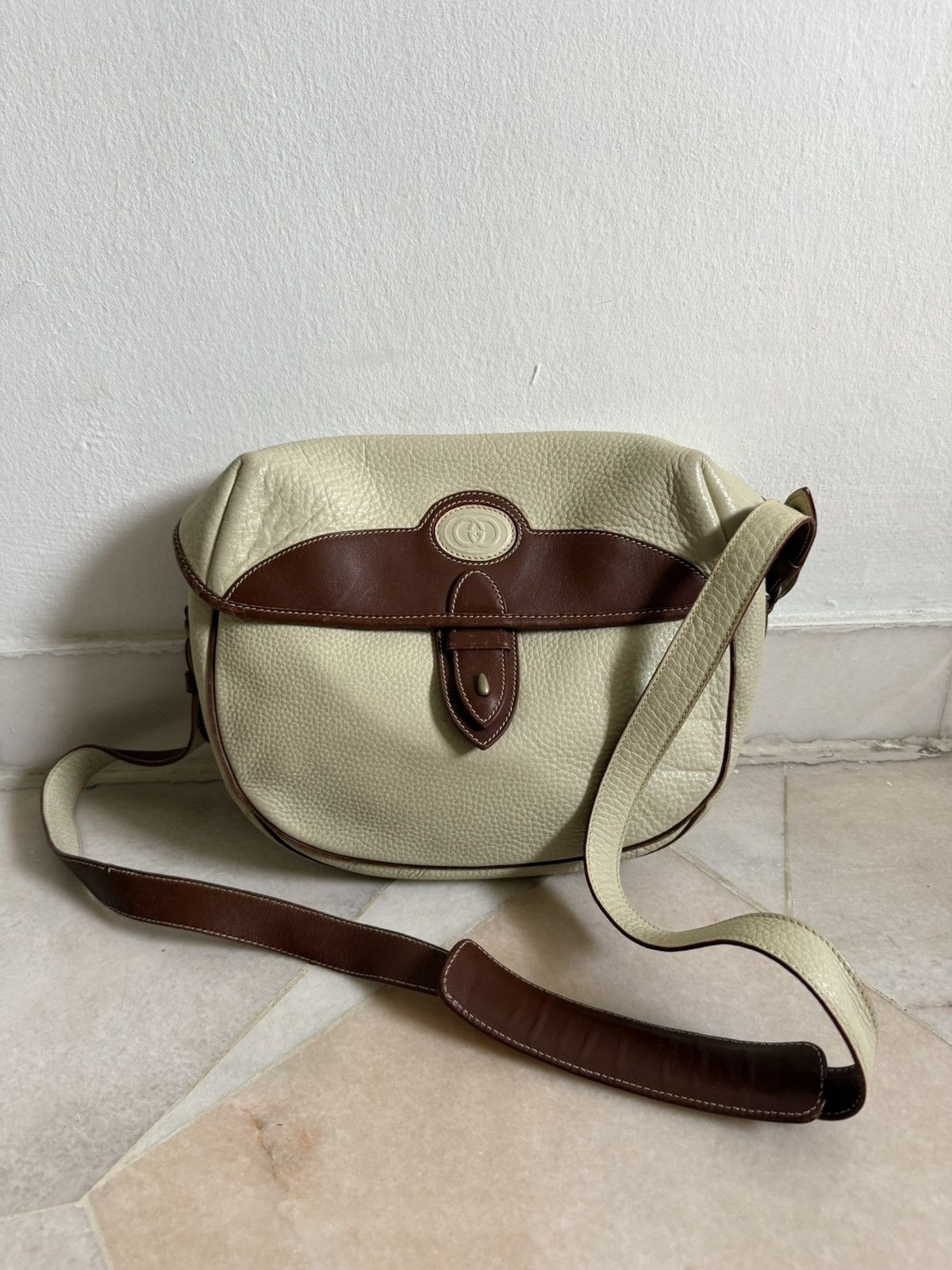 Gucci Vintage 90s Gucci Calfskin leather sling bag Size ONE SIZE - 7 Thumbnail