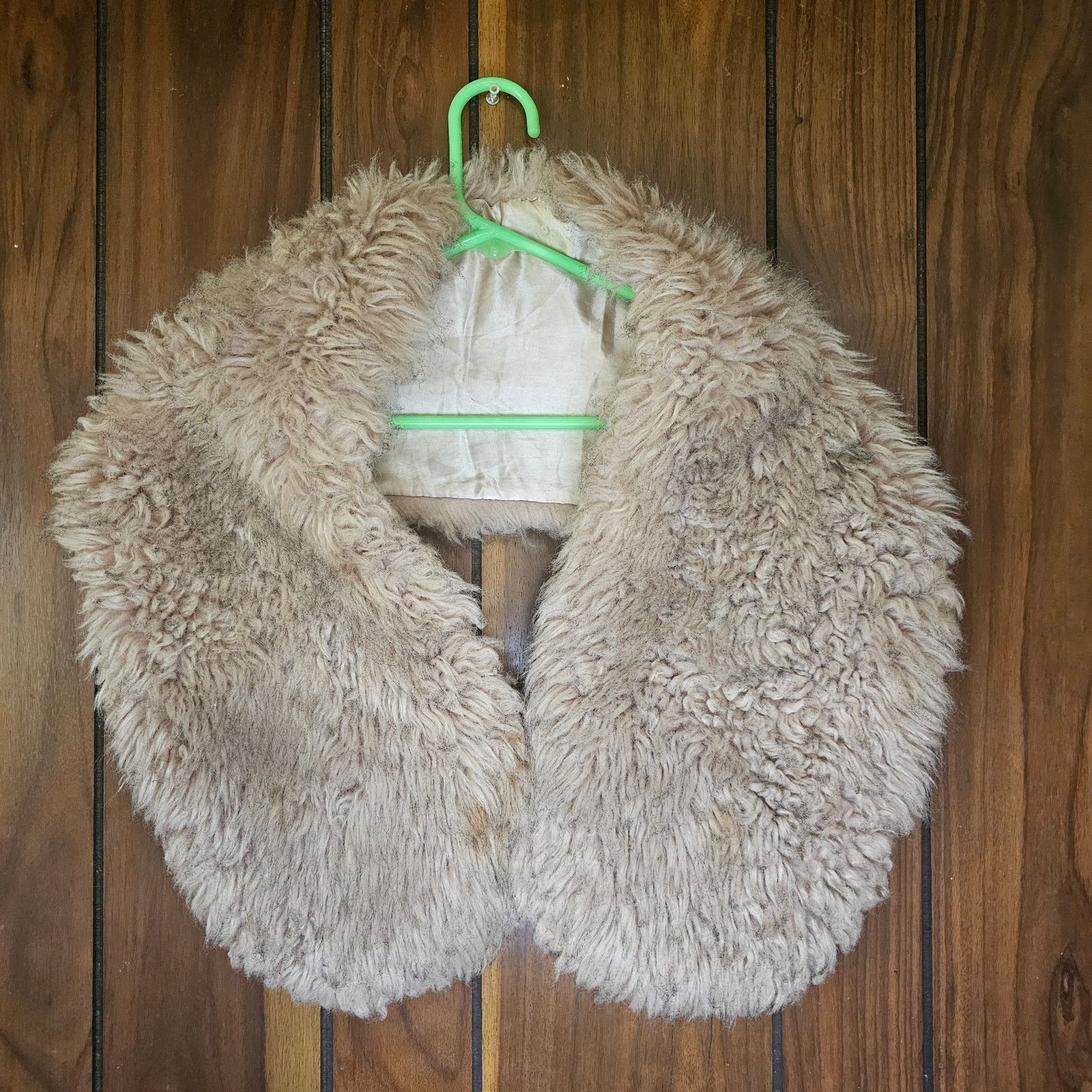 Other Cozy light brown faux fur collar stole Size ONE SIZE - 1 Thumbnail