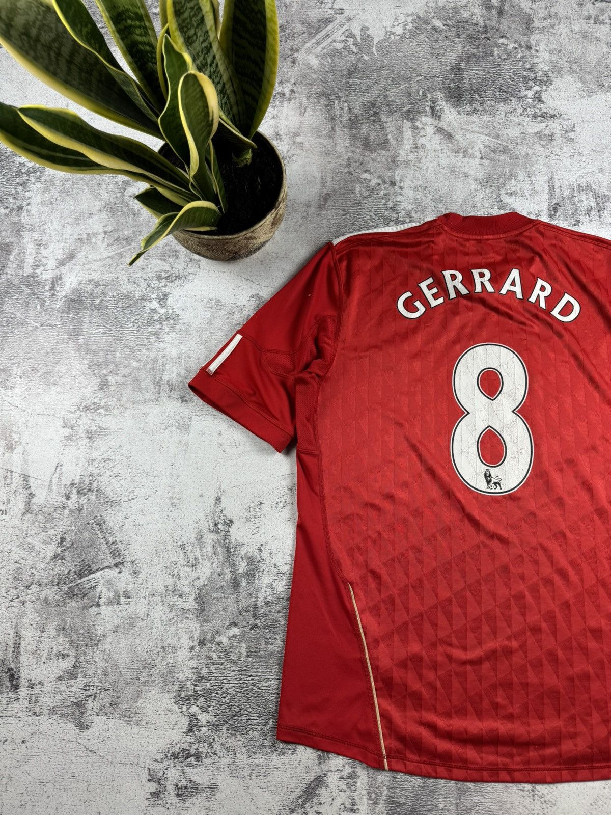 Adidas LIVERPOOL VINTAGE Red 2020/2012 Gerrard Adidas Soccer Football Shirt Jersey Kit Size US L / EU 52-54 / 3 - 3 Thumbnail