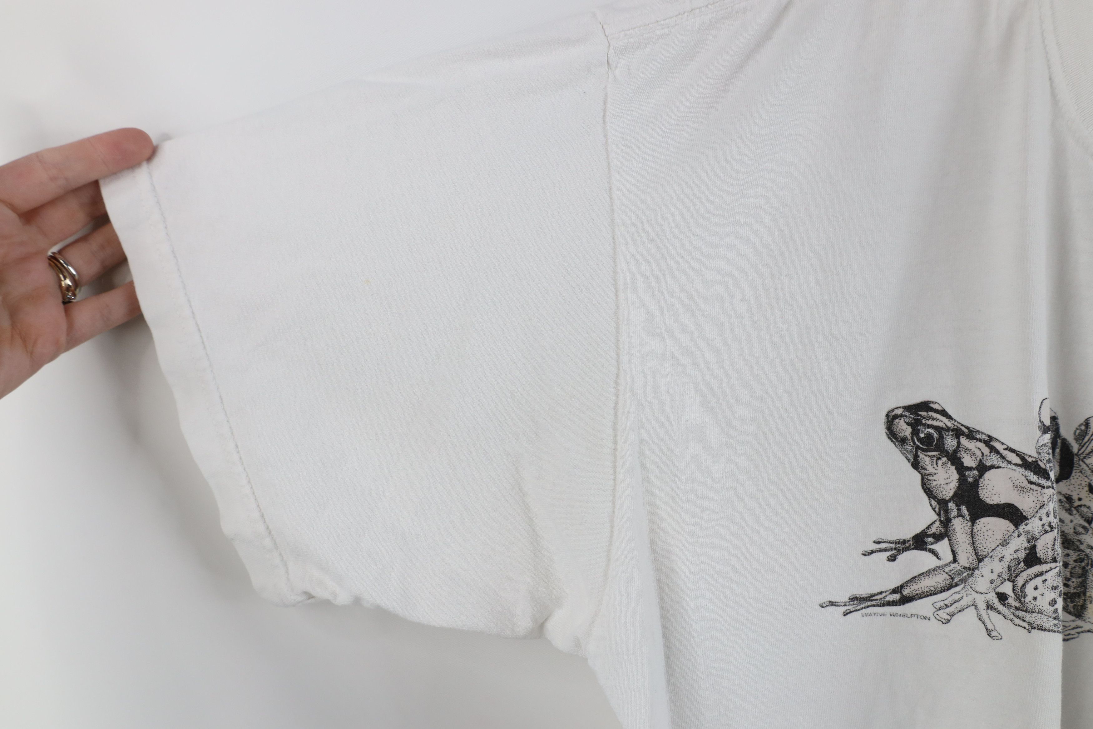 Vintage Vintage Y2K 2003 Frog Short Sleeve T-Shirt White Cotton Size US XL / EU 56 / 4 - 10 Thumbnail