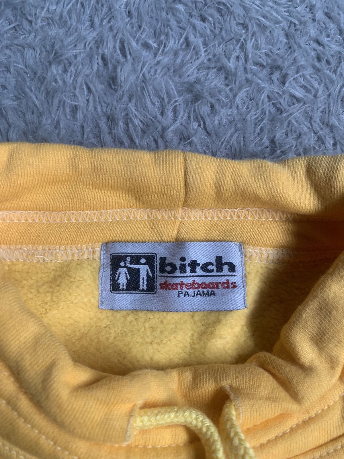 Hook-Ups Vintage Bitch Skateboard Pajama Crewneck Size US M / EU 48-50 / 2 - 3 Thumbnail