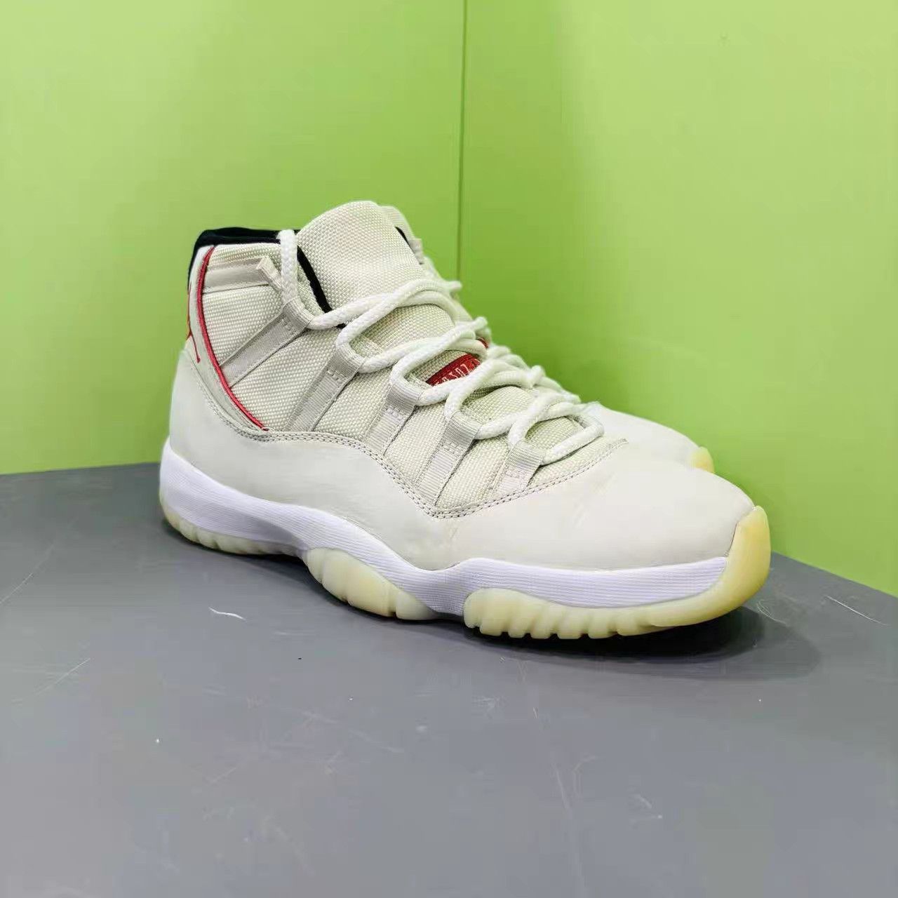 Jordan Brand Air Jordan 11 "Bugs Bunny" Basketball Shoes K15 Size US 9.5 / EU 42-43 - 3 Thumbnail