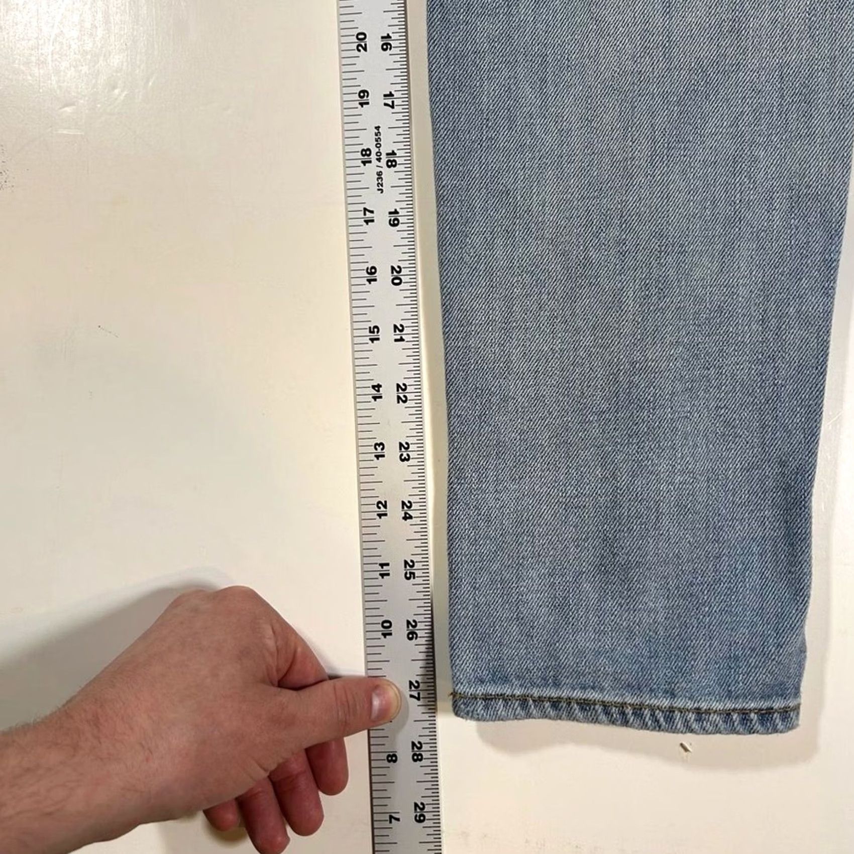 Abercrombie & Fitch Abercrombie and Fitch Jeans Boyfriend Straight Leg Womens 24" Blue Distressed Size 42" / US 20 - 6 Thumbnail