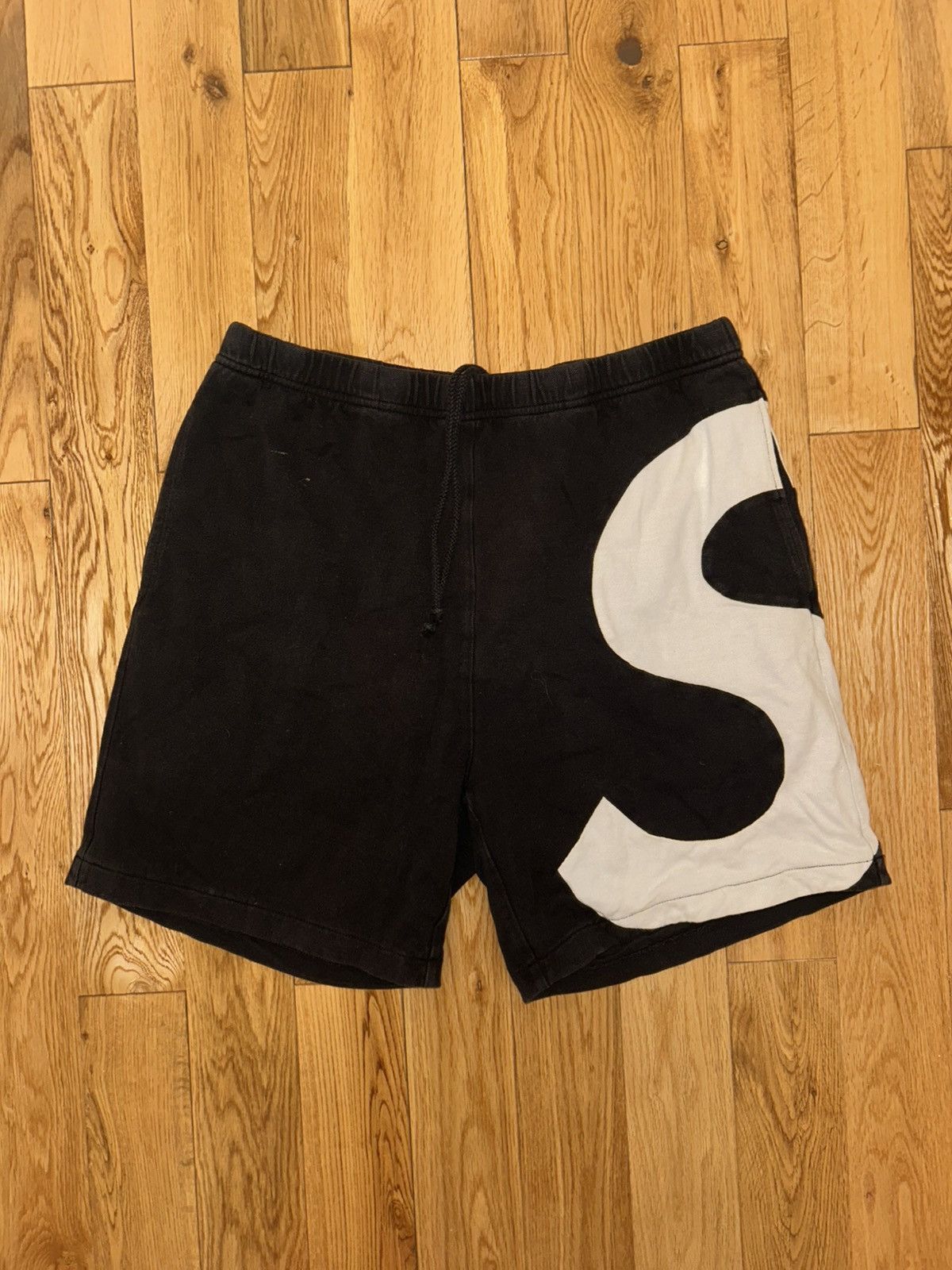 美品】Supreme Fuck Em!Sweatshort Navy サイズS Supreme Fuck Em