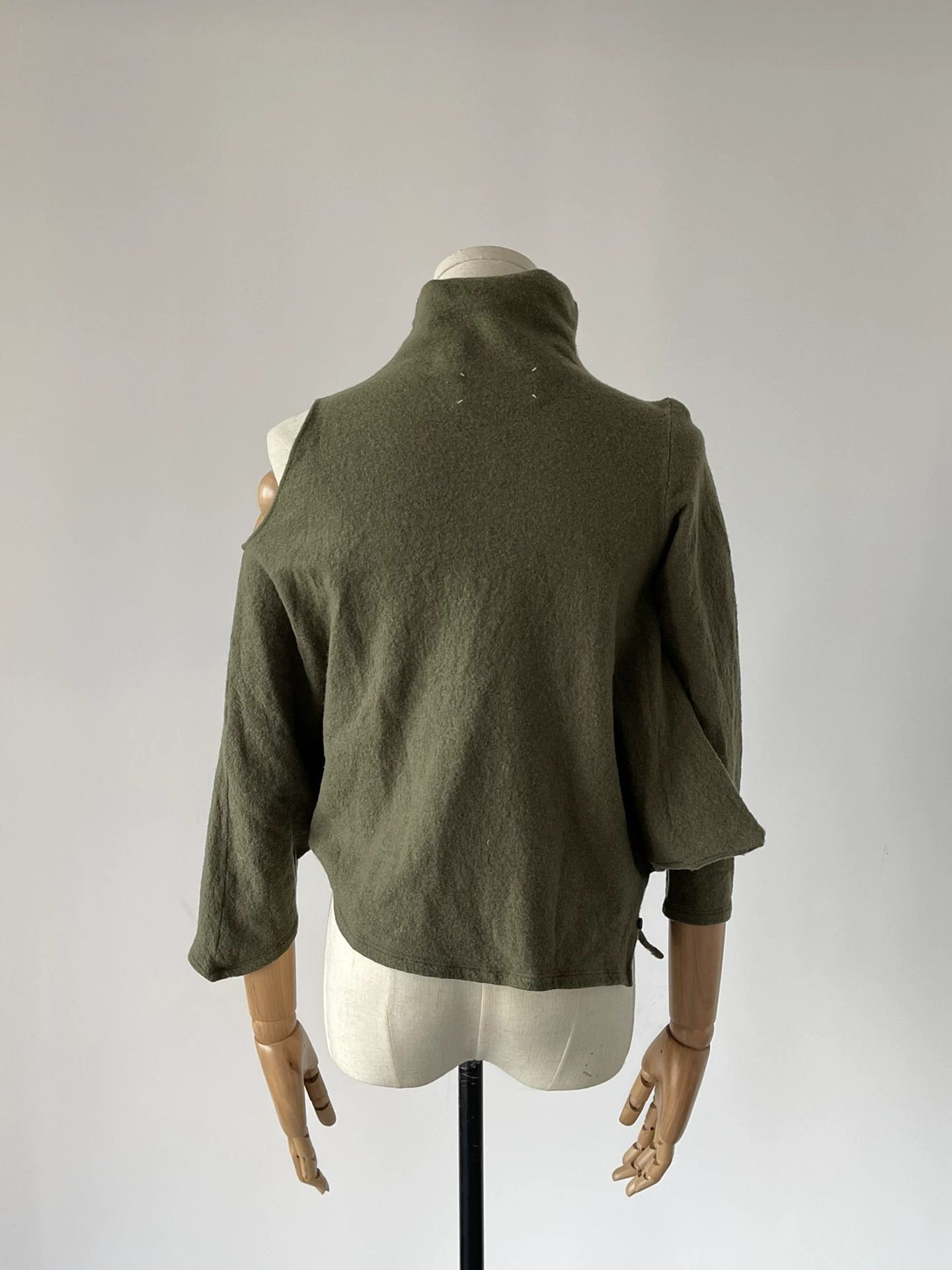 Maison Margiela Maison Martin Margiela Batwing Sweater Size S / US 4 / IT 40 - 1 Thumbnail