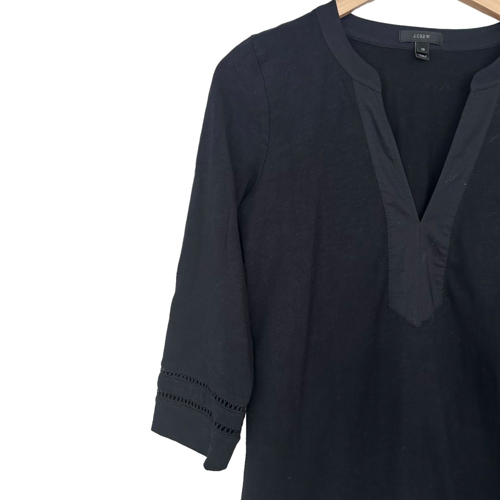 J.Crew J. Crew Black Split Neck 3/4 Sleeve Tunic Shirt Sz XS Size XS / US 0-2 / IT 36-38 - 2 Thumbnail