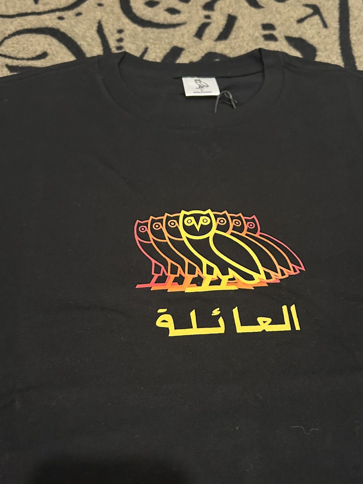 Drake OVO Arabic “The Family” Echo Tshirt Size US L / EU 52-54 / 3 - 3 Thumbnail