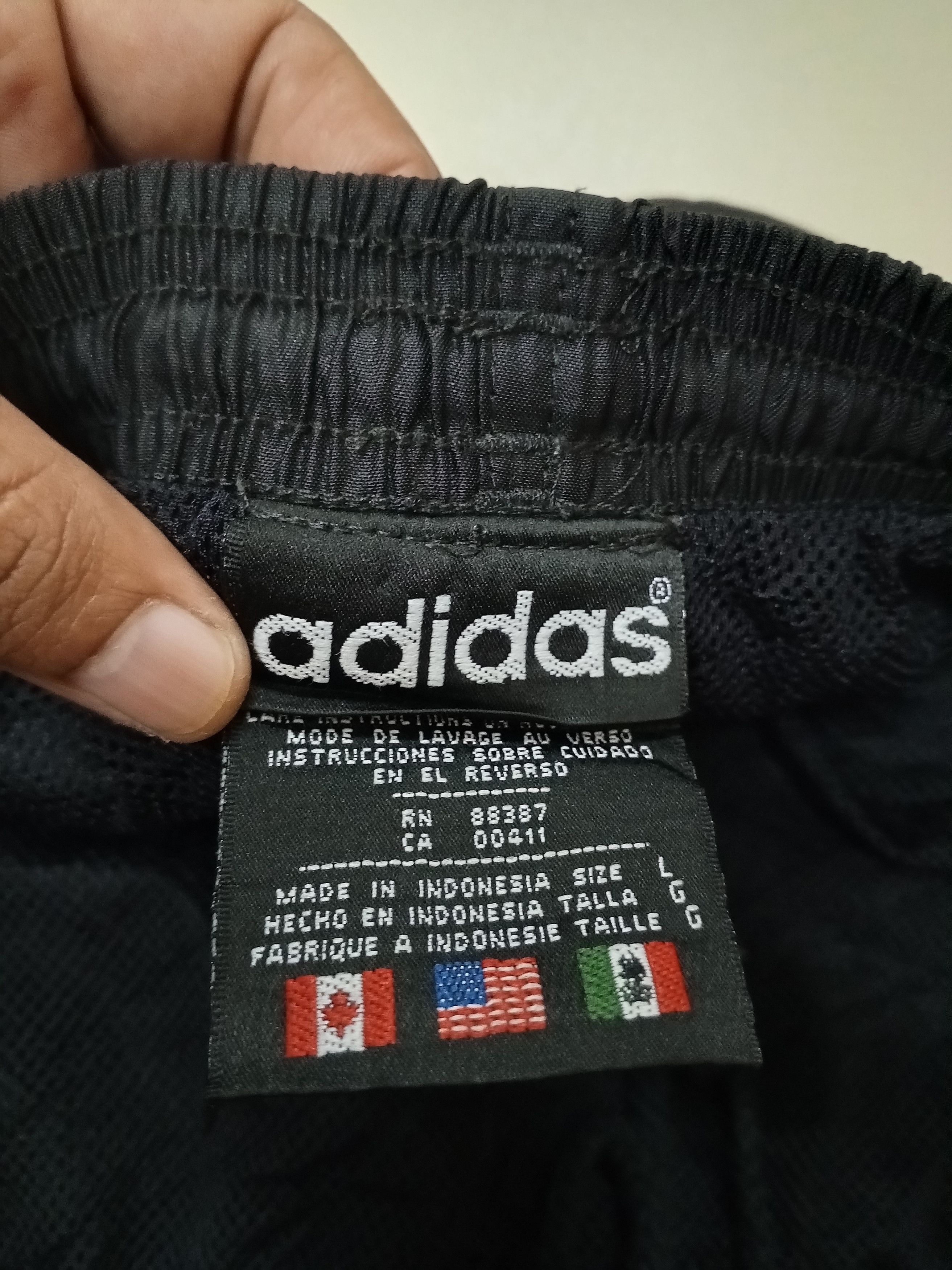 Adidas × Vintage Vintage 90's Adidas Short Pants Size US 33 - 6 Thumbnail