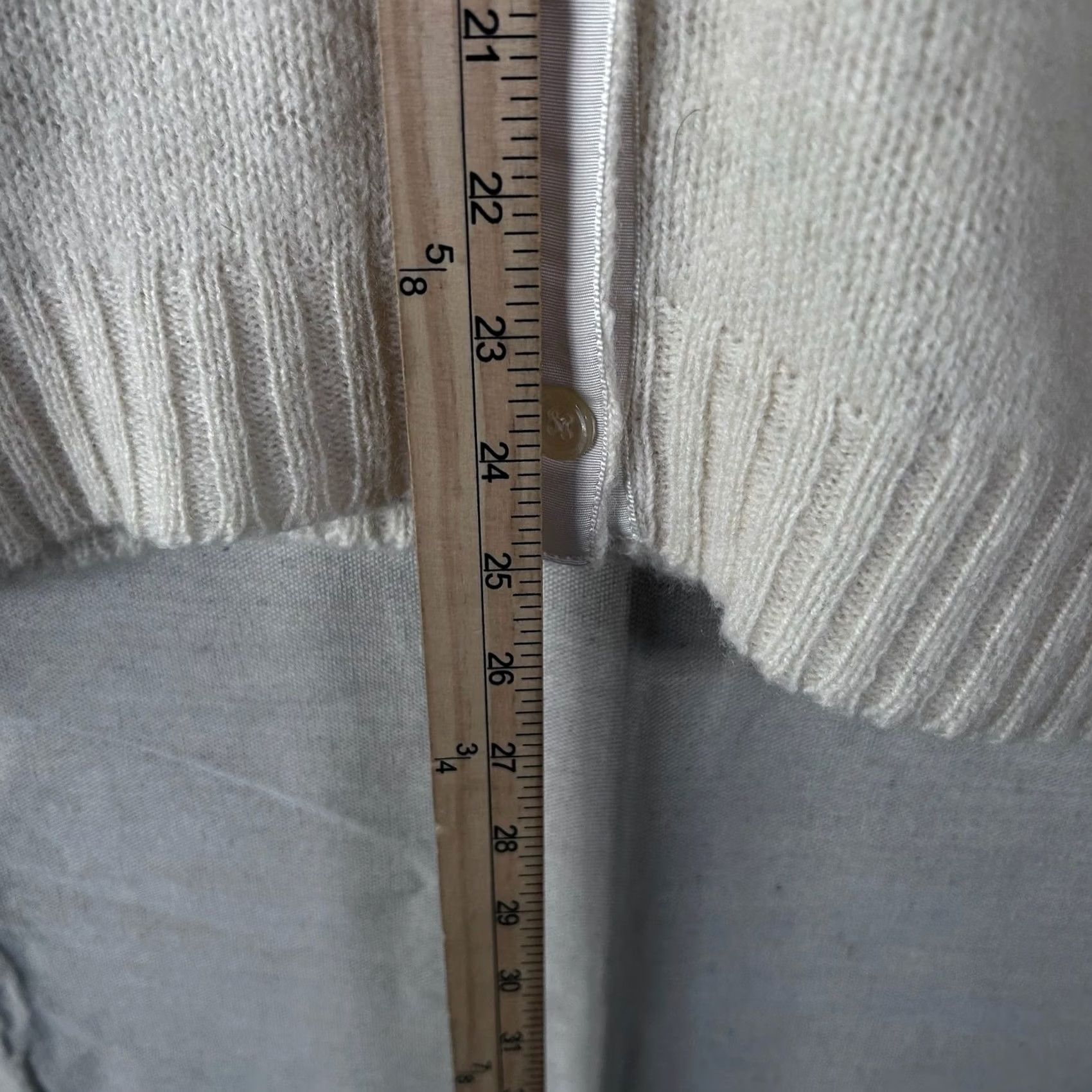 Brooks Brothers VINTAGE Brooks Brothers Cardigan Sweater Stone Ivory XL Wool Crew Neck Long Sleeve Button Front UK Made Women Regular Knit All Seasons Pattern Solid Size XL / US 12-14 / IT 48-50 - 4 Thumbnail