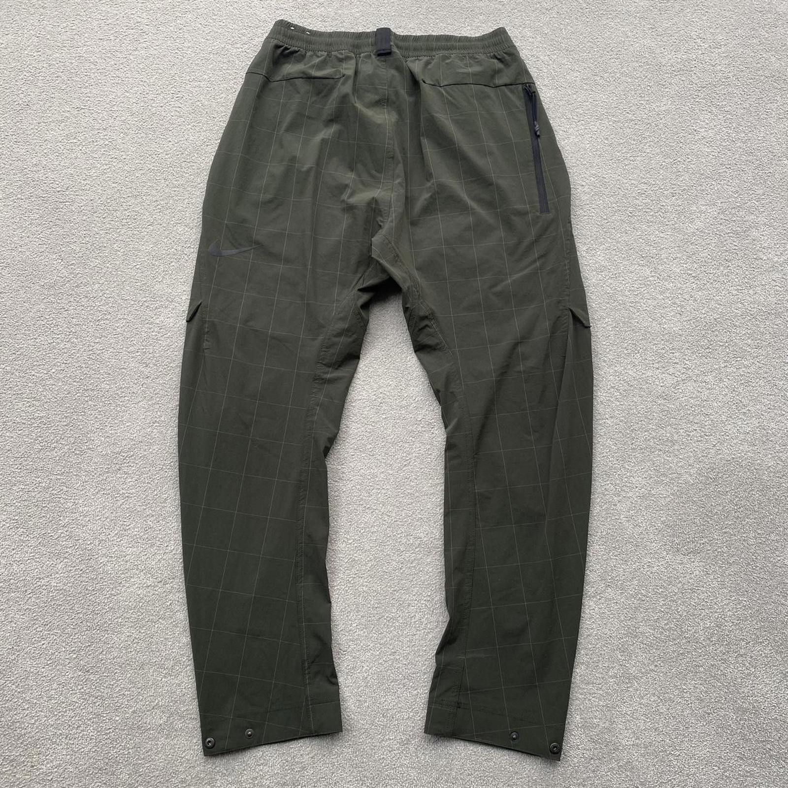 Nike Nike Technical Utility Cargo Trousers Size US 30 / EU 46 - 4 Thumbnail