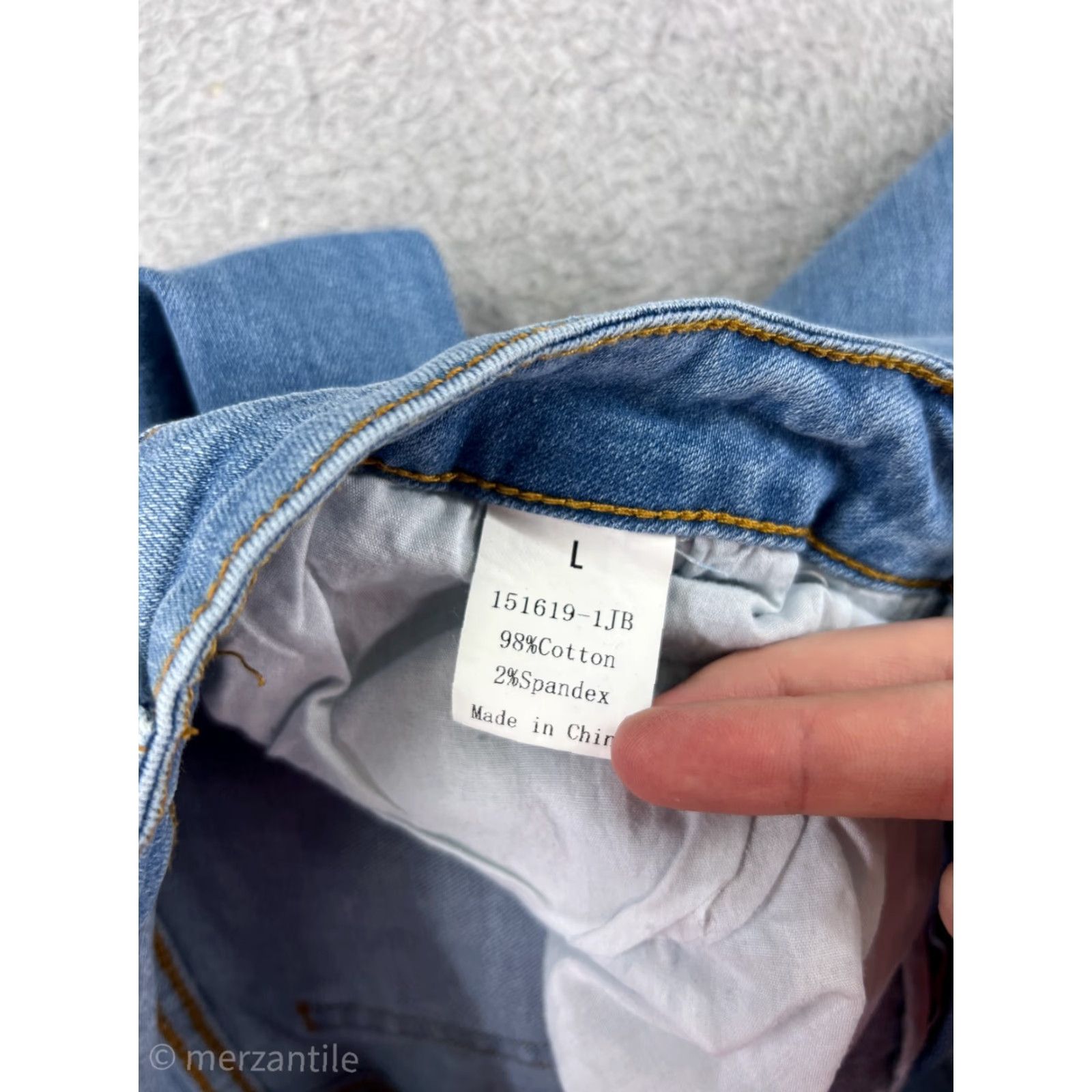 Old Navy Old Navy Flared Jeans Womens Large Blue Denim Distressed Light Wash 100% Cotton Size 36" / US 14 / IT 50 - 4 Thumbnail