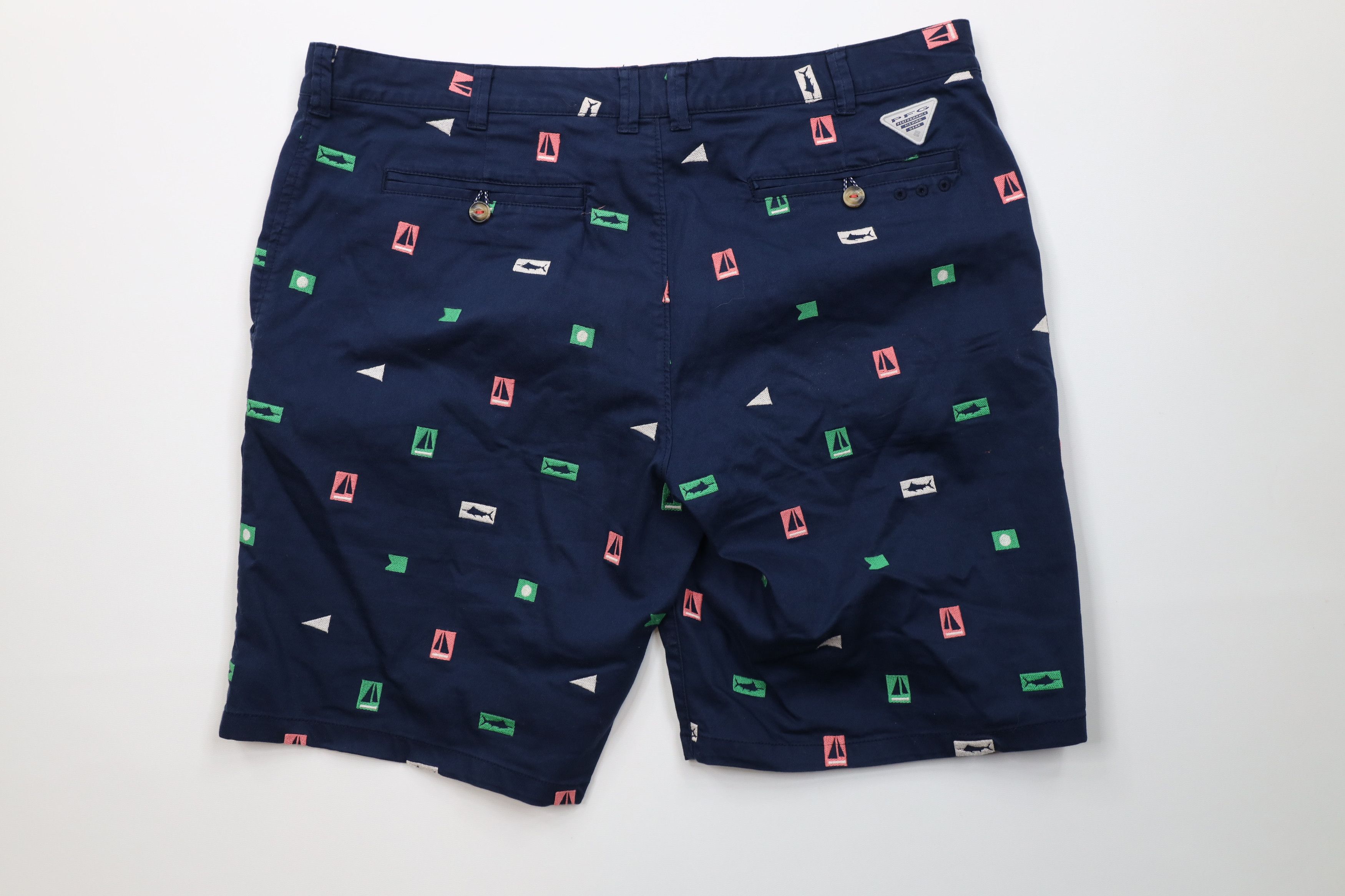 Columbia Columbia PFG Sailboat Fish All Over Print Chino Shorts Blue Size US 38 / EU 54 - 8 Thumbnail
