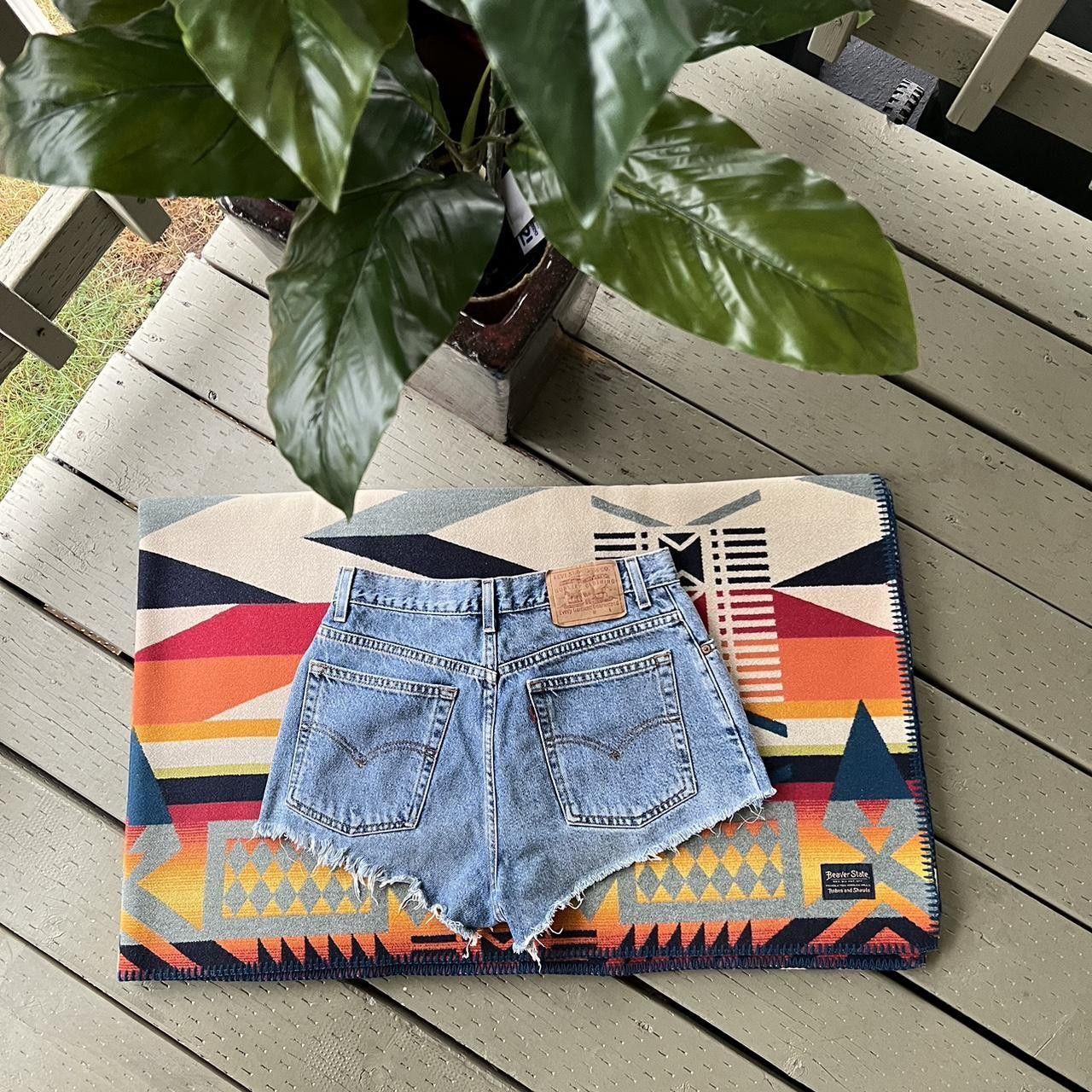 Levi's × Vintage Levi’s shorts Size 28" / US 6 / IT 42 - 3 Thumbnail