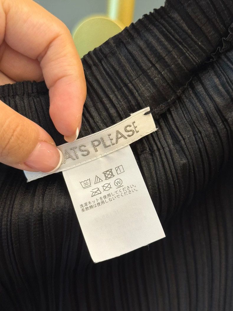 Issey Miyake Issey Miyake size:2 Black pleated trousers Size 31" - 4 Thumbnail