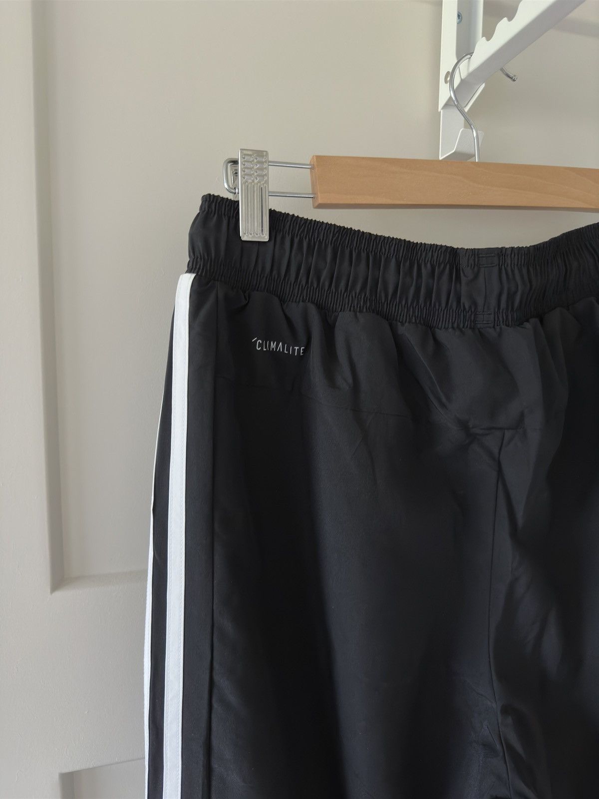 Adidas ADIDAS Classic Track Pants size Medium Size US 32 / EU 48 - 3 Thumbnail