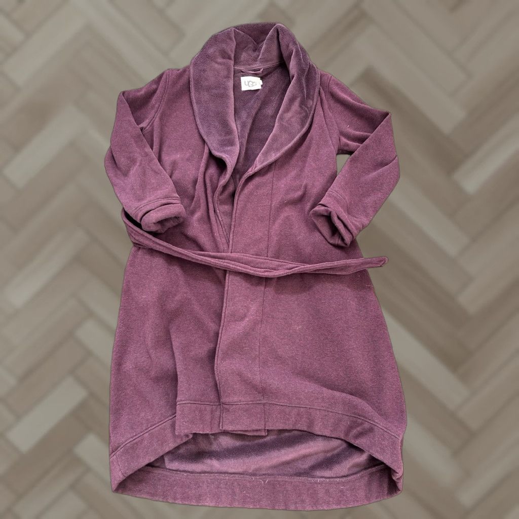 Ugg UGG Heavy Bathrobe Women's M Maroon Red Robe Women M Color Red Most Common Keywords 90s? None. Theme: None. Gender at end: Womens Size ONE SIZE - 1 Thumbnail