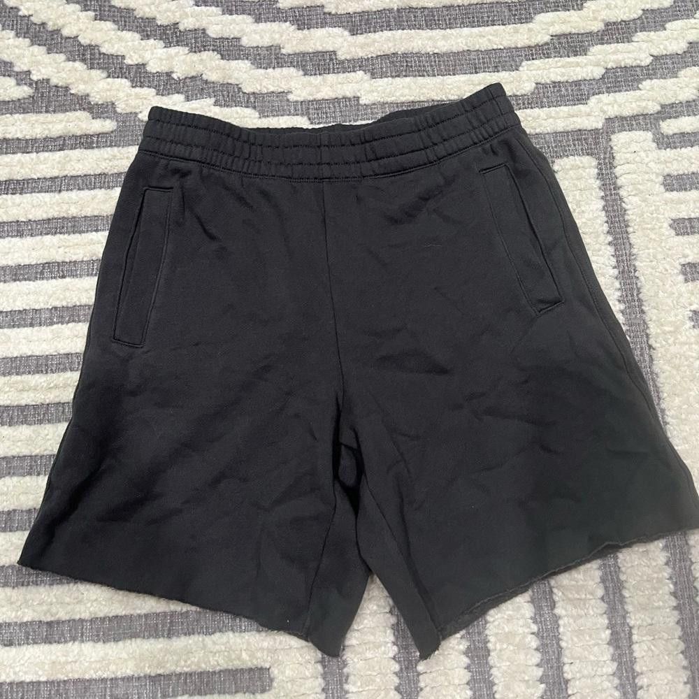 Designer Aerie black/gray shorts Size 32" / US 10 / IT 46 - 1 Thumbnail